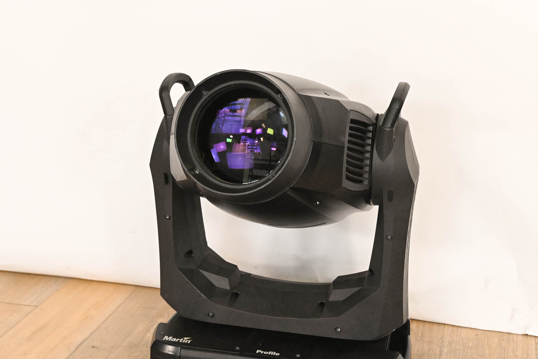 Martin MAC Viper Profile High Output Discharge-Based Moving Light