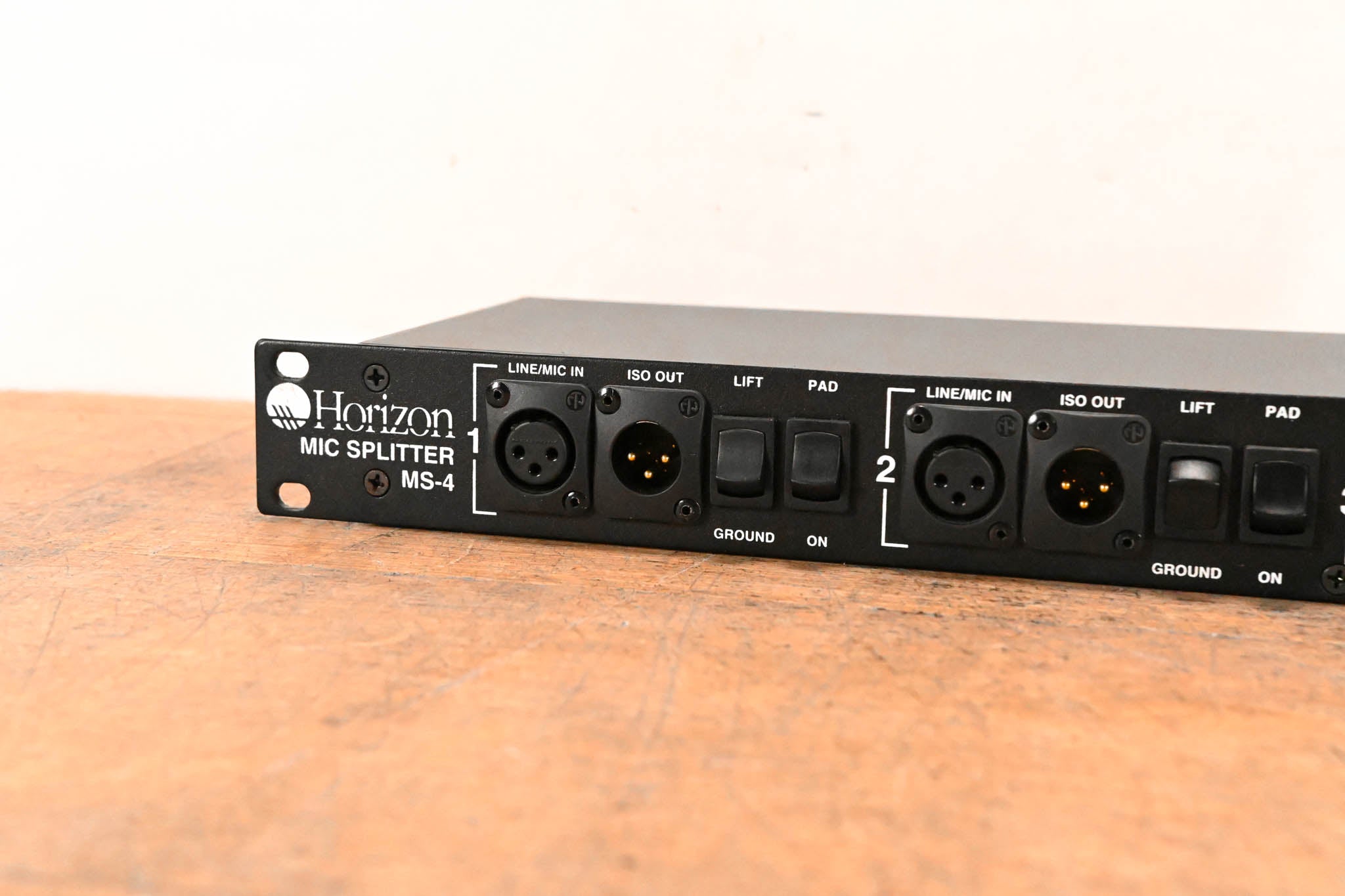 Horizon MS-4 4-Channel Rackmount Mic Splitter