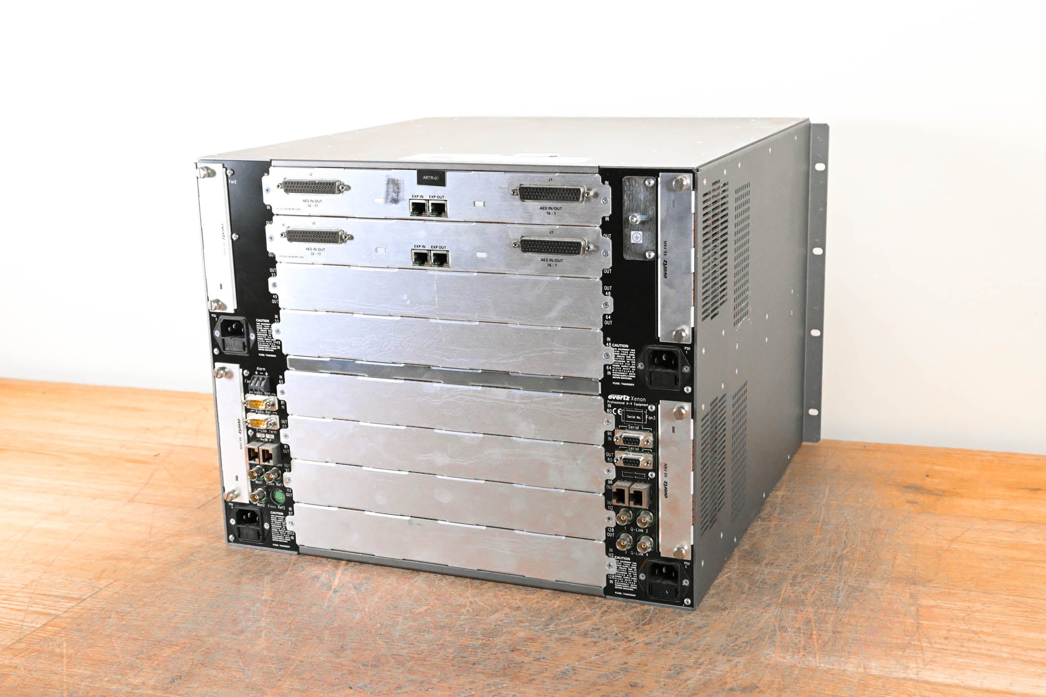 pure　➀ Evertz XE8-128x128 Xenon Multi-Format Router CG01AGH
