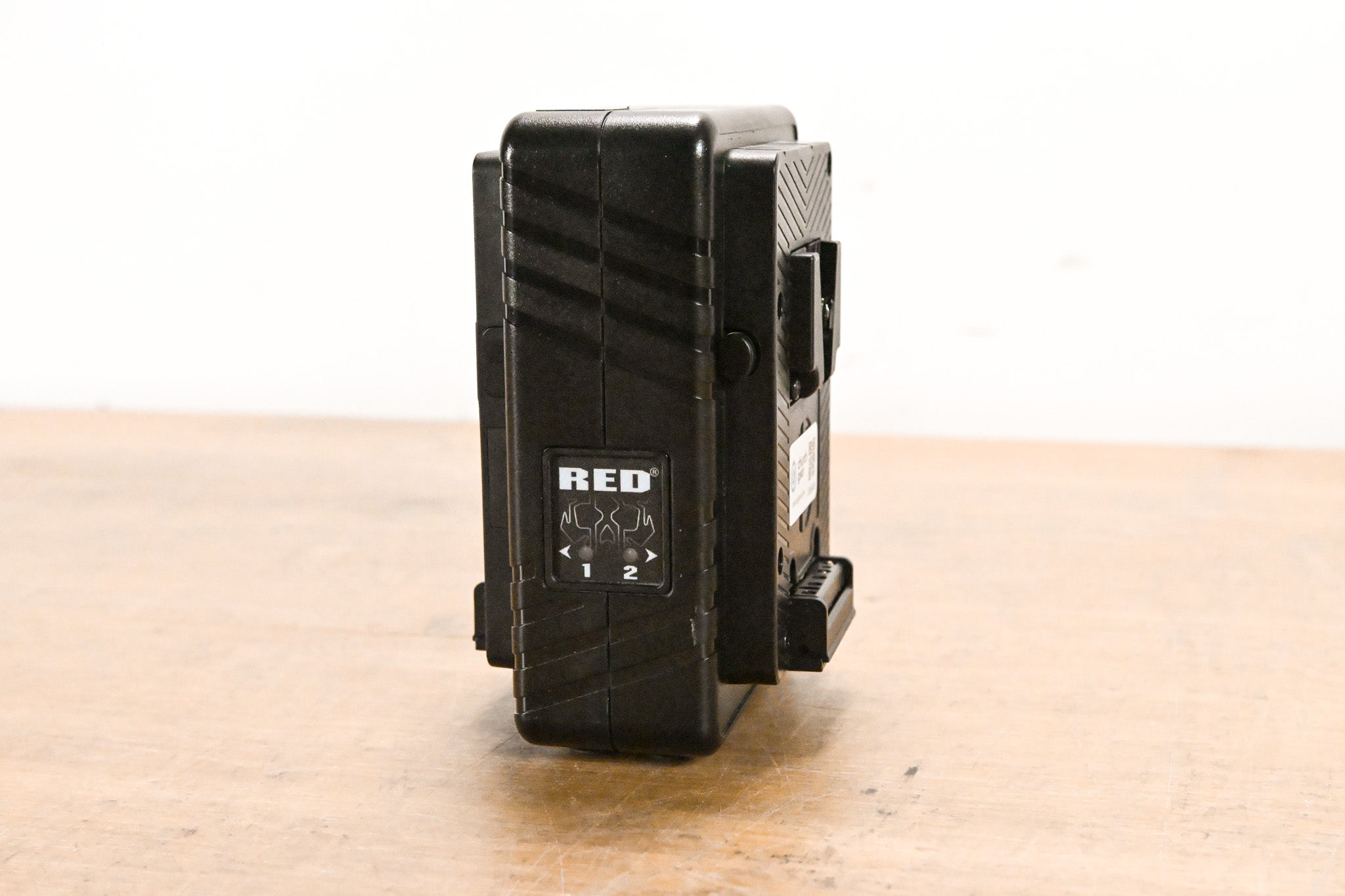 RED Digital Cinema Compact Dual V-Lock Charger