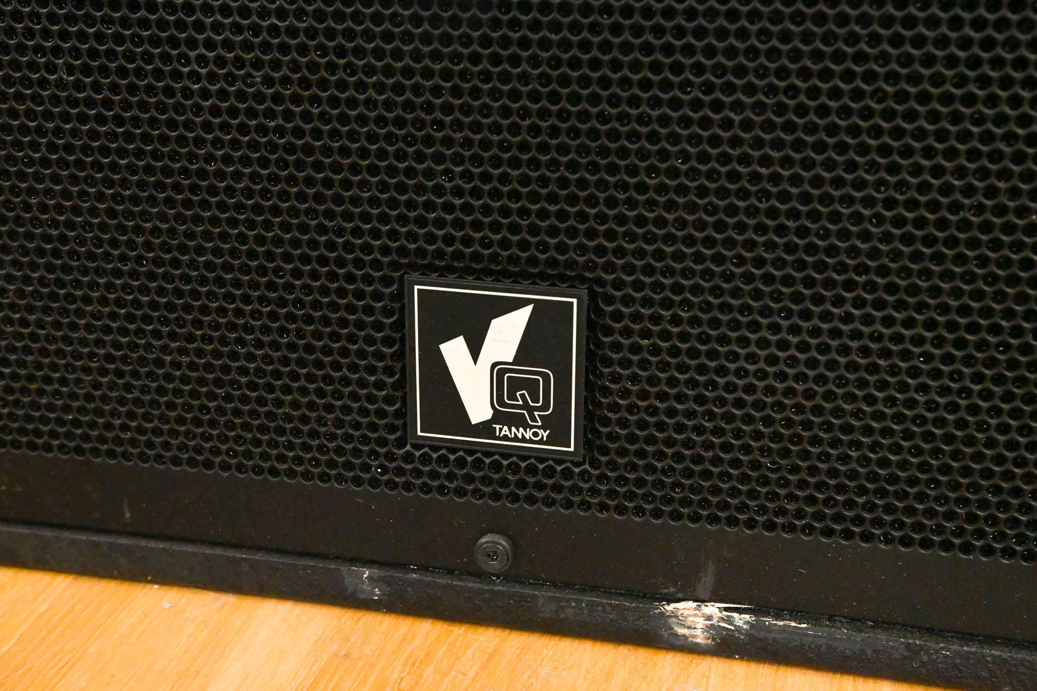 Tannoy VQNET-60 Dual 12" 2400W 3-Way Powered Loudspeaker (PAIR)