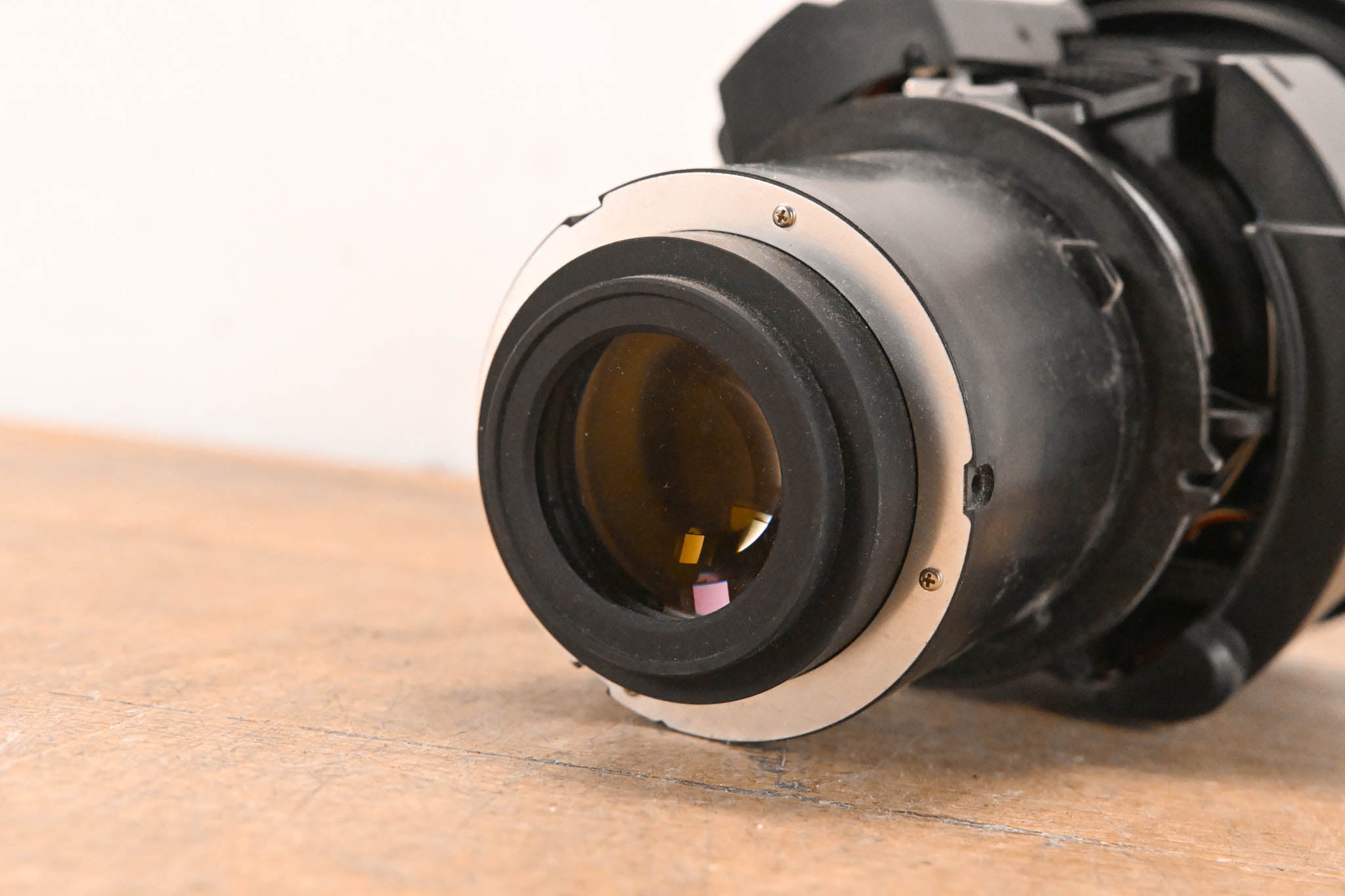 Epson ELPLU03 Wide Short Throw Zoom Lens #1