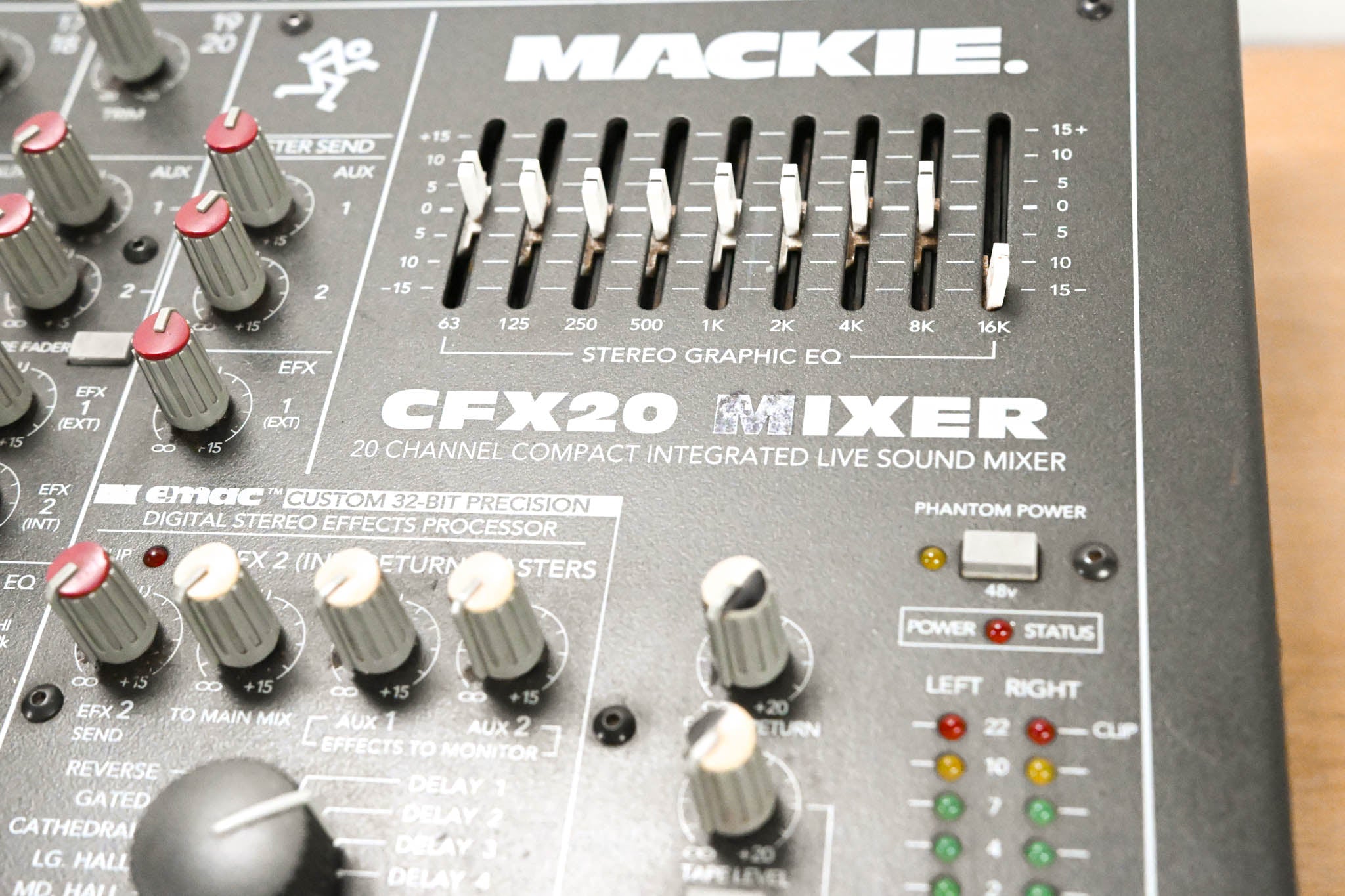 Mackie CFX20 20-Channel Audio Console
