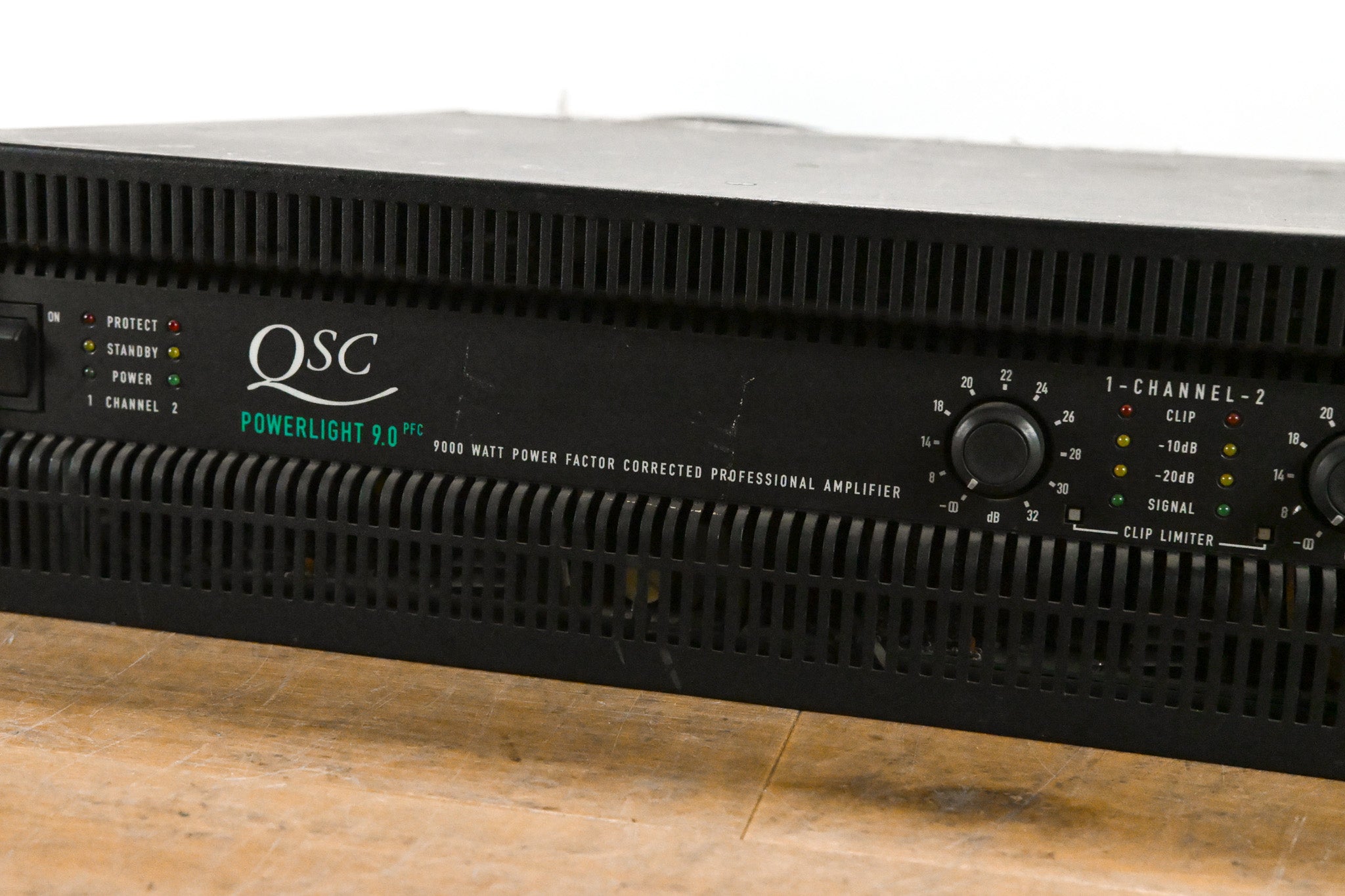 QSC PowerLight 9.0 PFC Power Factor Corrected 2-Channel Power Amplifier
