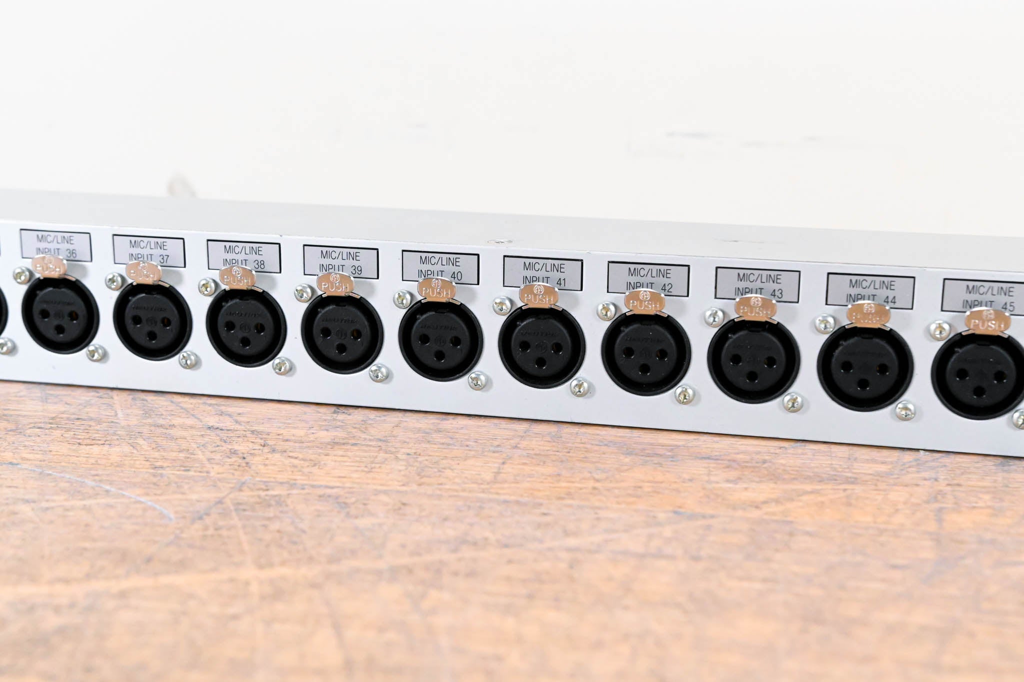 Studer D21m Modular I/O - 16x Mic/Line Inputs to 4x DB25 Connectors