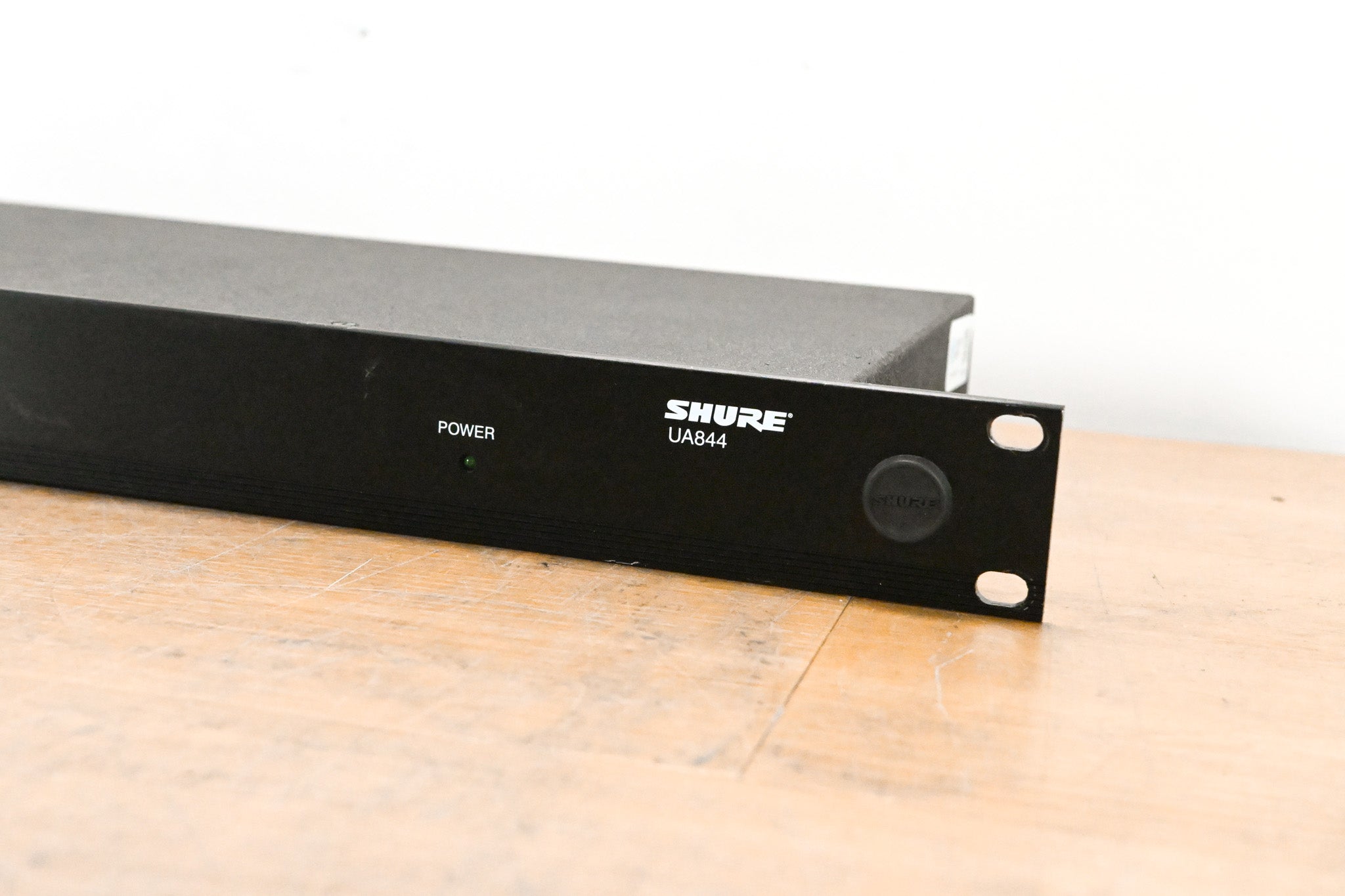 Shure UA844SWB Antenna Distribution System - 470-952 MHz (NO PSU)