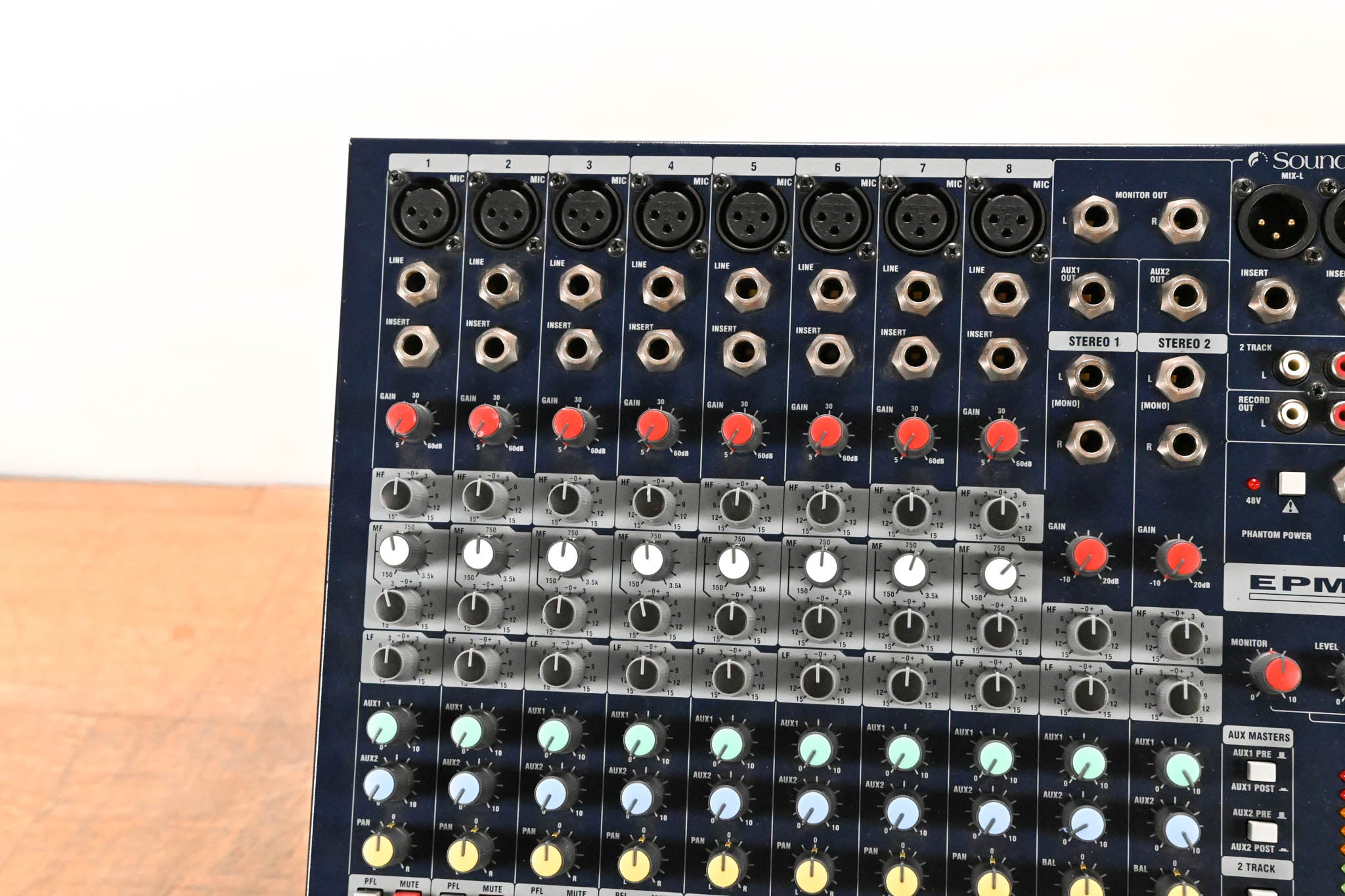 Soundcraft EPM8 High-Performance 10-Channel Analog Audio Mixer