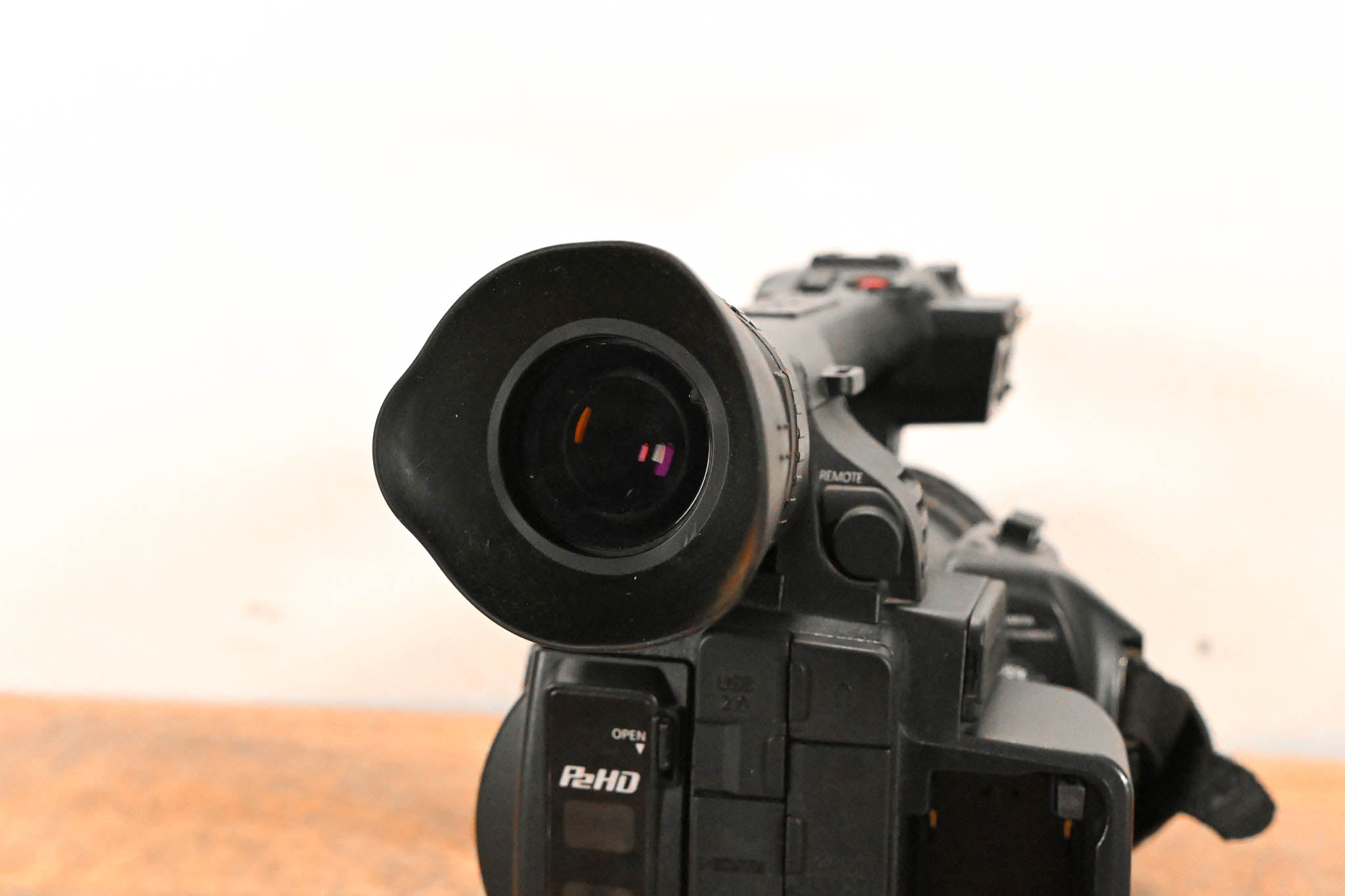 Panasonic AG-HPX255P P2 HD Handheld Camcorder