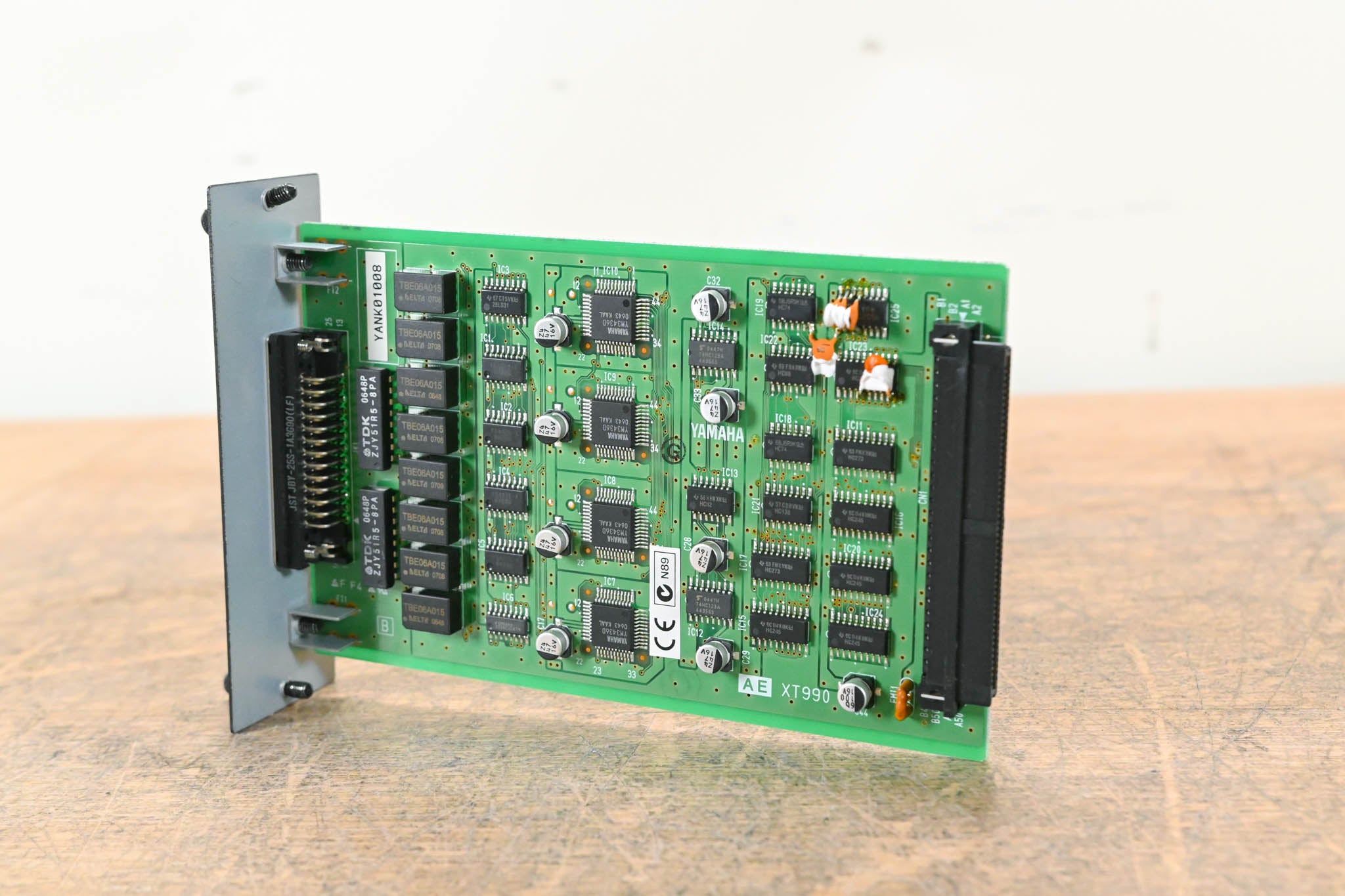 Yamaha MY8-AE 8-Channel AES/EBU Input/Output Card