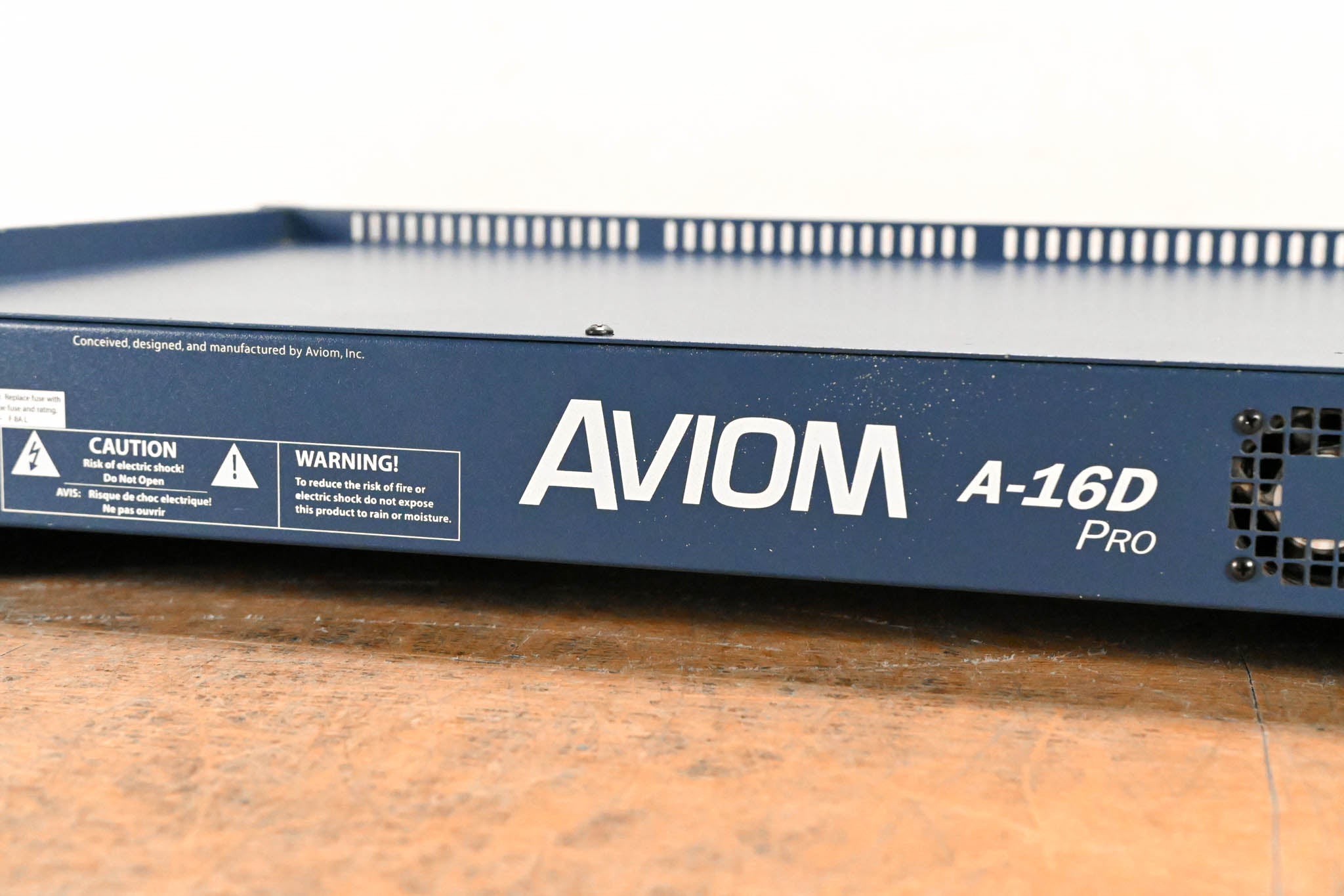 Aviom A-16D Pro A-Net Distributor