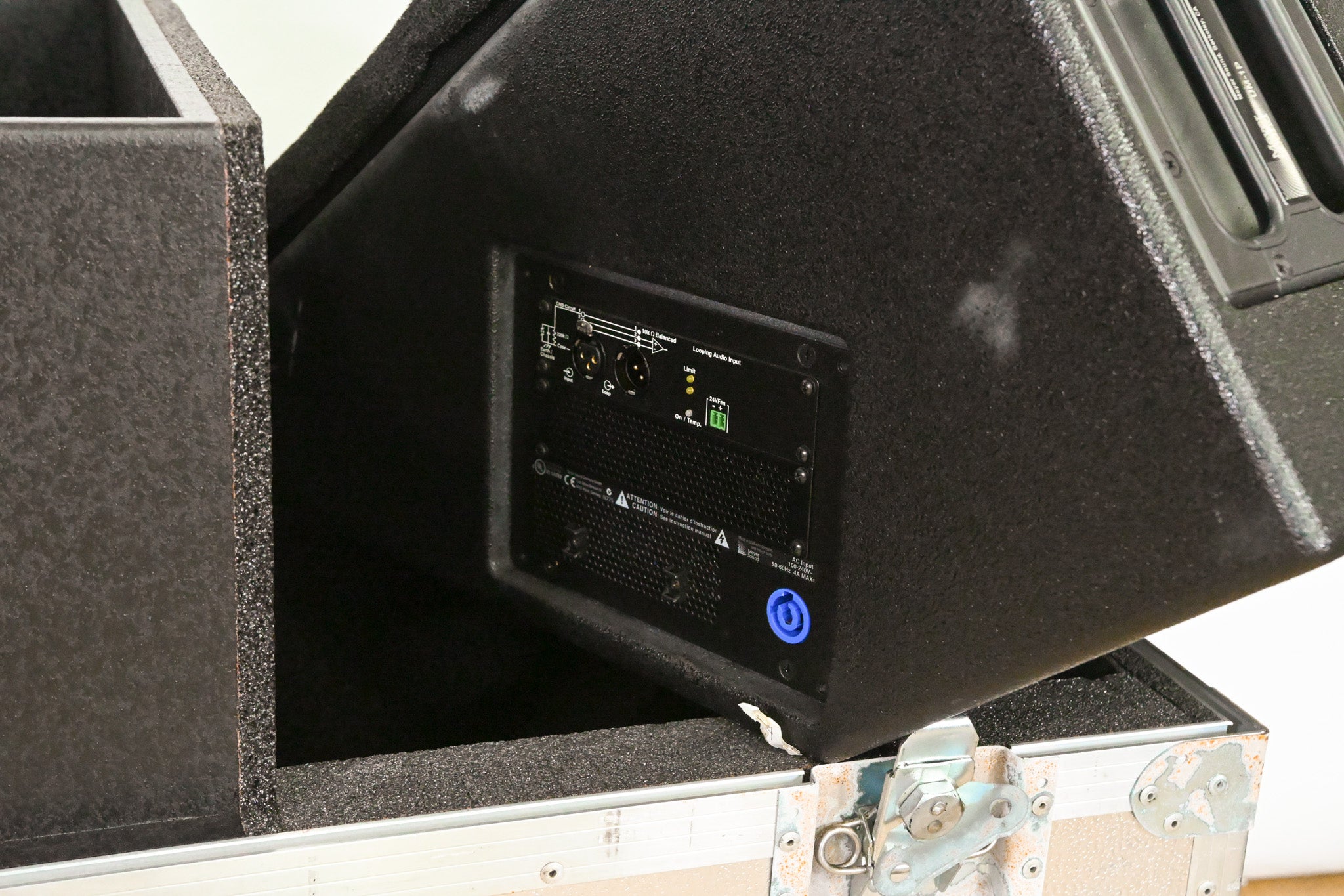 Meyer Sound UM-1P 12" Powered Stage Monitor Speaker (PAIR) w/ Road Case