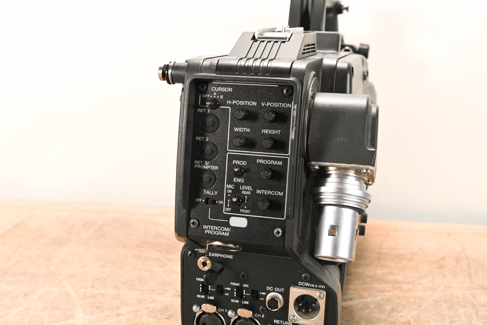 Sony DXC-D55WS Camera Body with CA-TX50 Camera Adapter