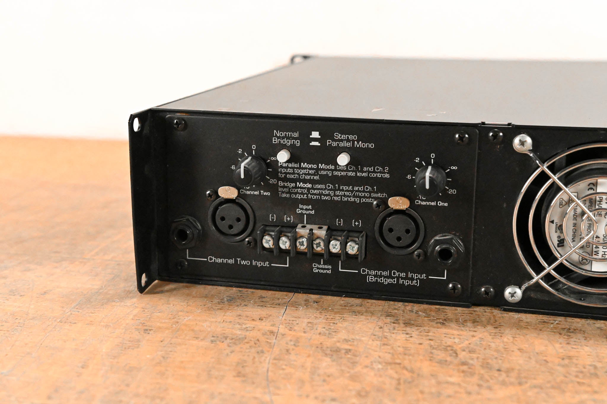 Ashly FTX-1501 FTX Series III Stereo MOSFET Power Amplifier