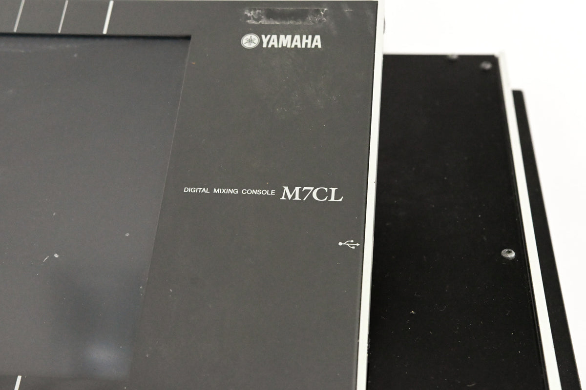 Yamaha M7CL-32 32-Channel Digital Audio Mixing Console
