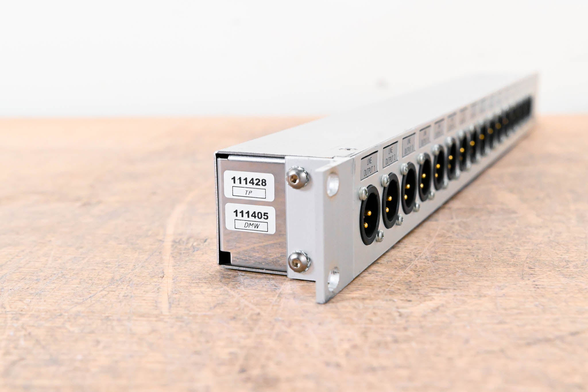 Studer D21m Modular I/O - 16x Line Outputs to 2x DB25 Connectors