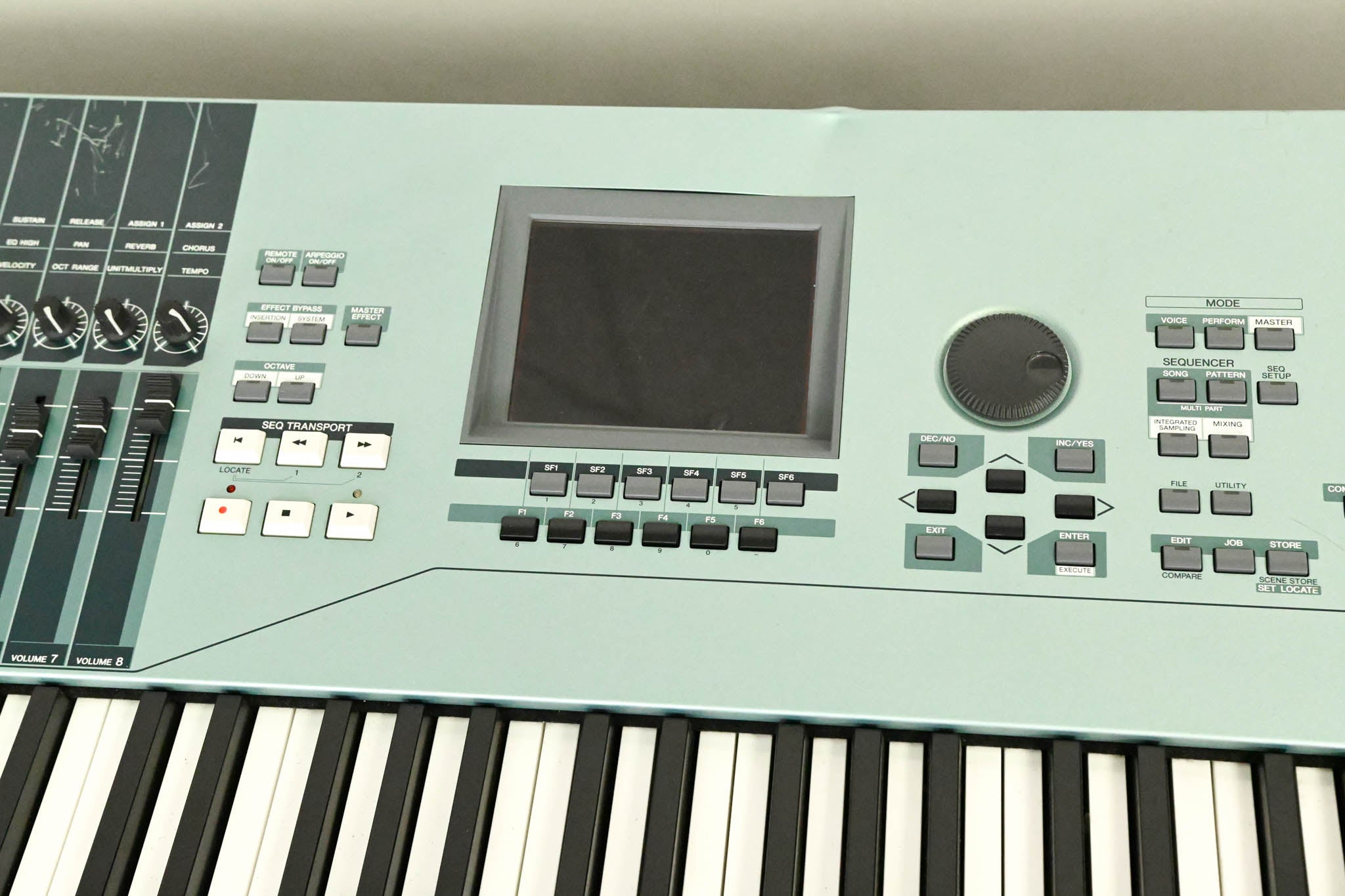 Yamaha Motif XS8 88-Key Synthesizer Keyboard Workstation CG01PEX