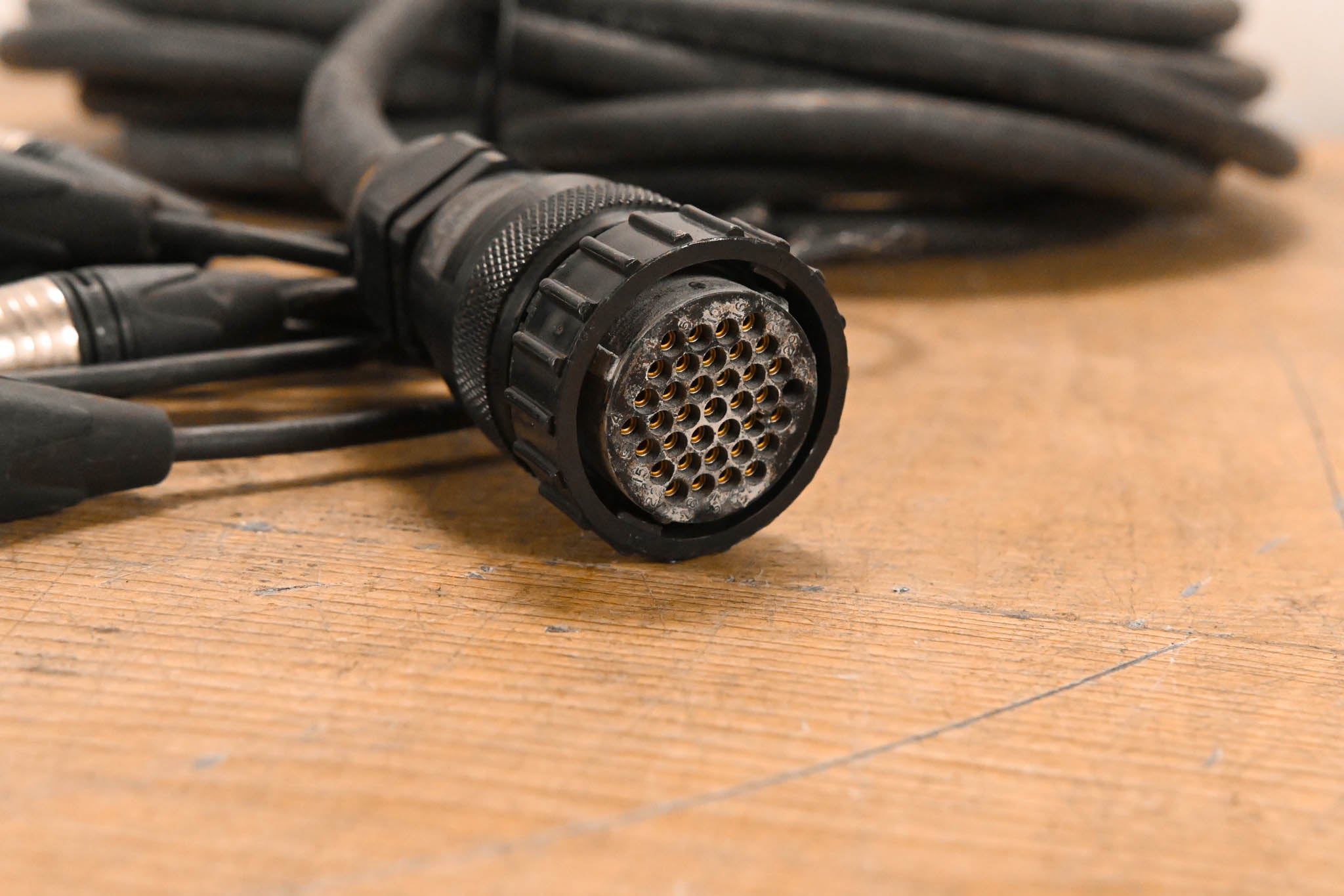 Unbranded DT-12 Female 37-Pin Connector to (12x)XLRM Cable - 50ft