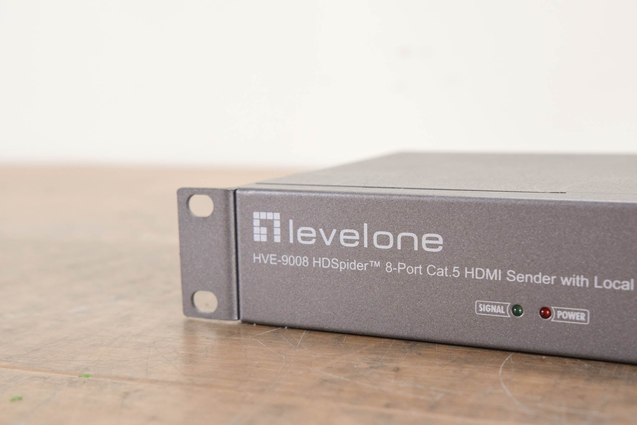 LevelOne HVE-9008 8-Port HDMI Over Cat5 Transmitter