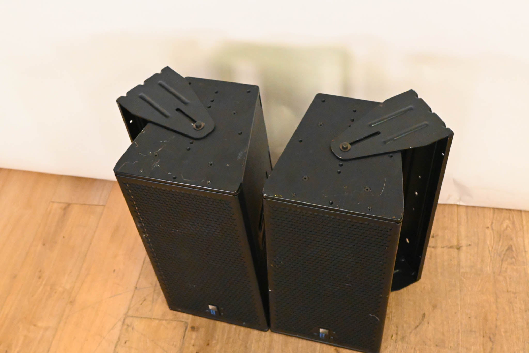 Meyer Sound UPJ-1P Compact VariO Loudspeaker (PAIR)