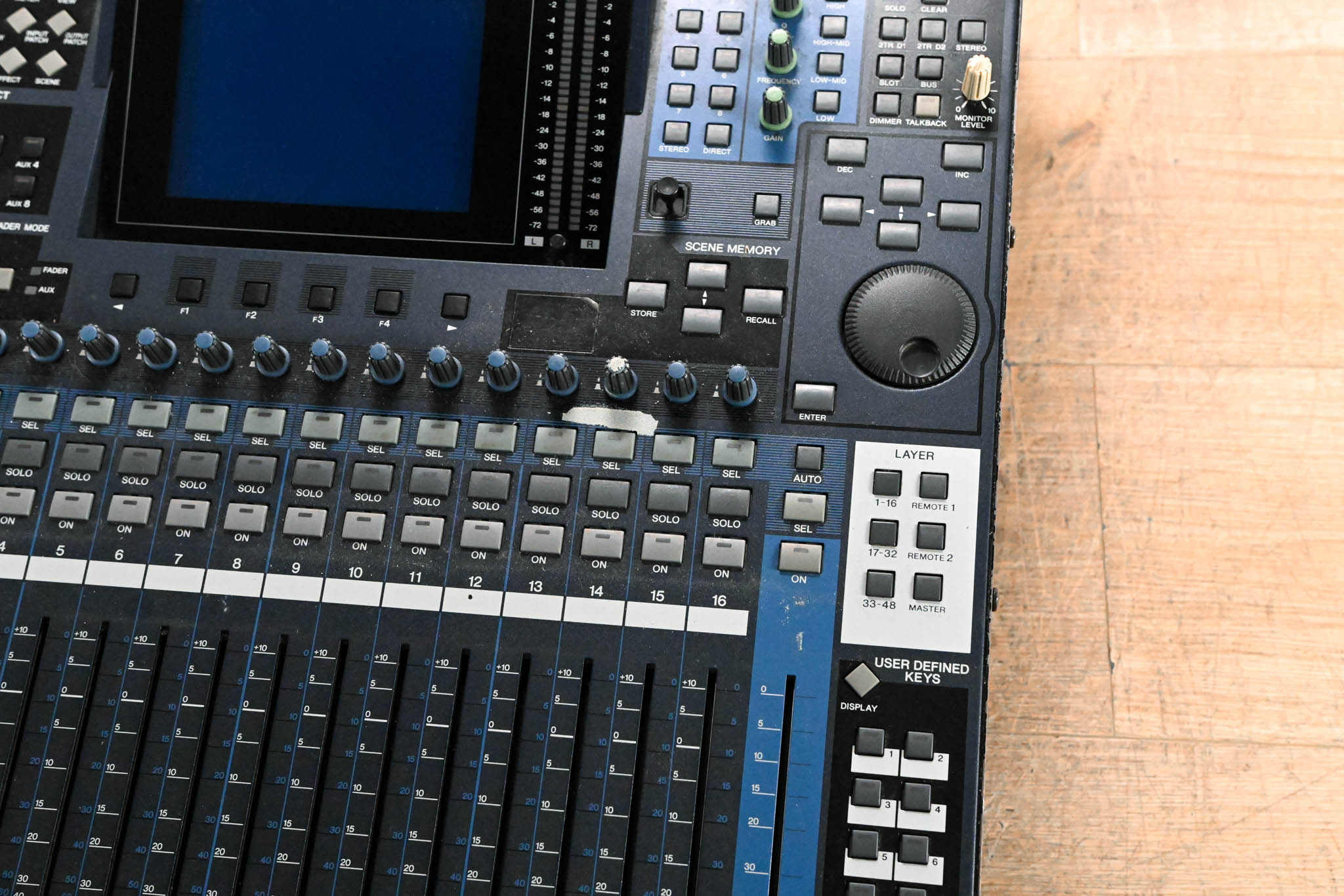 Yamaha DM1000 48-Channel Digital Audio Mixing Console