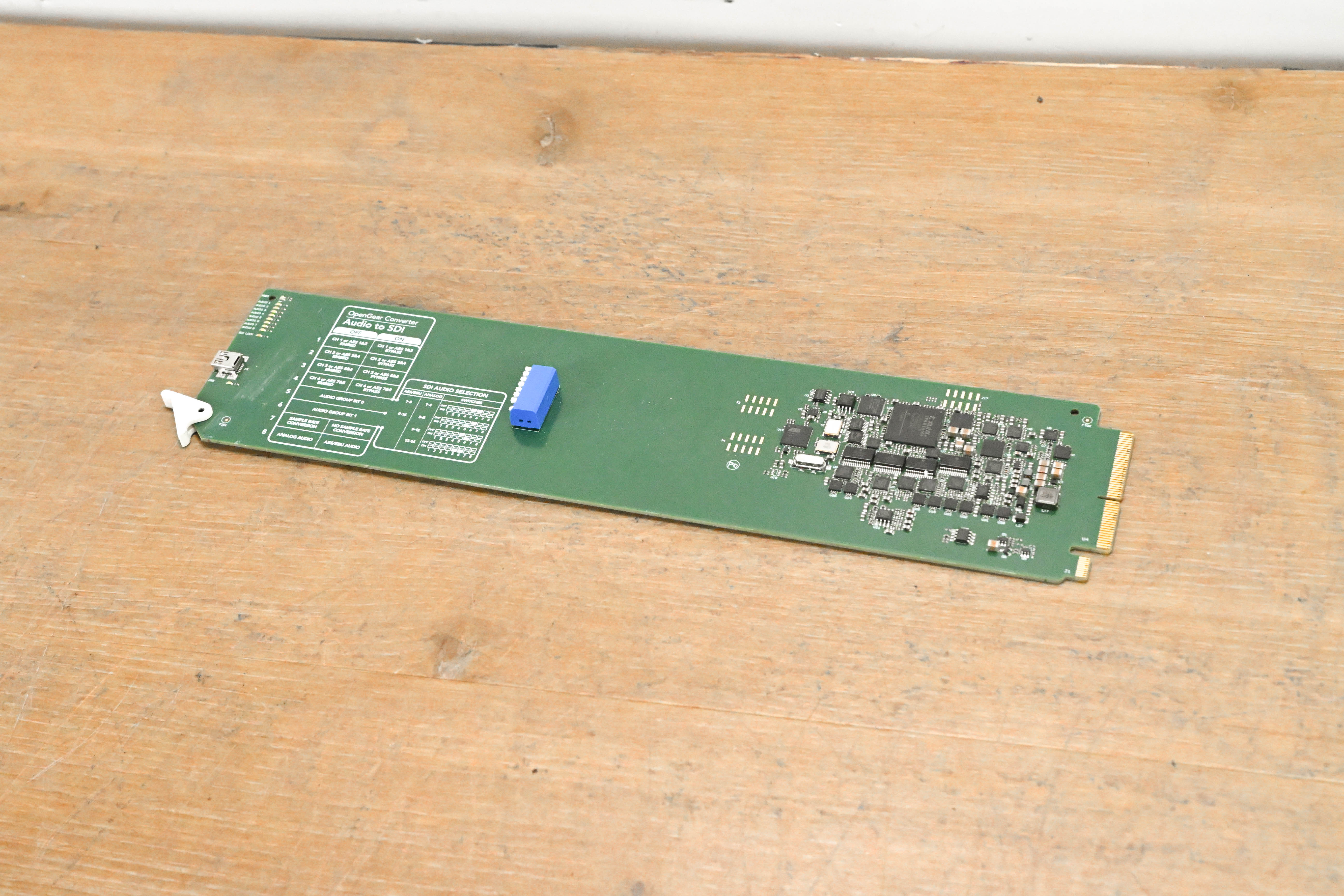 Blackmagic Design OpenGear Converter - Audio to SDI