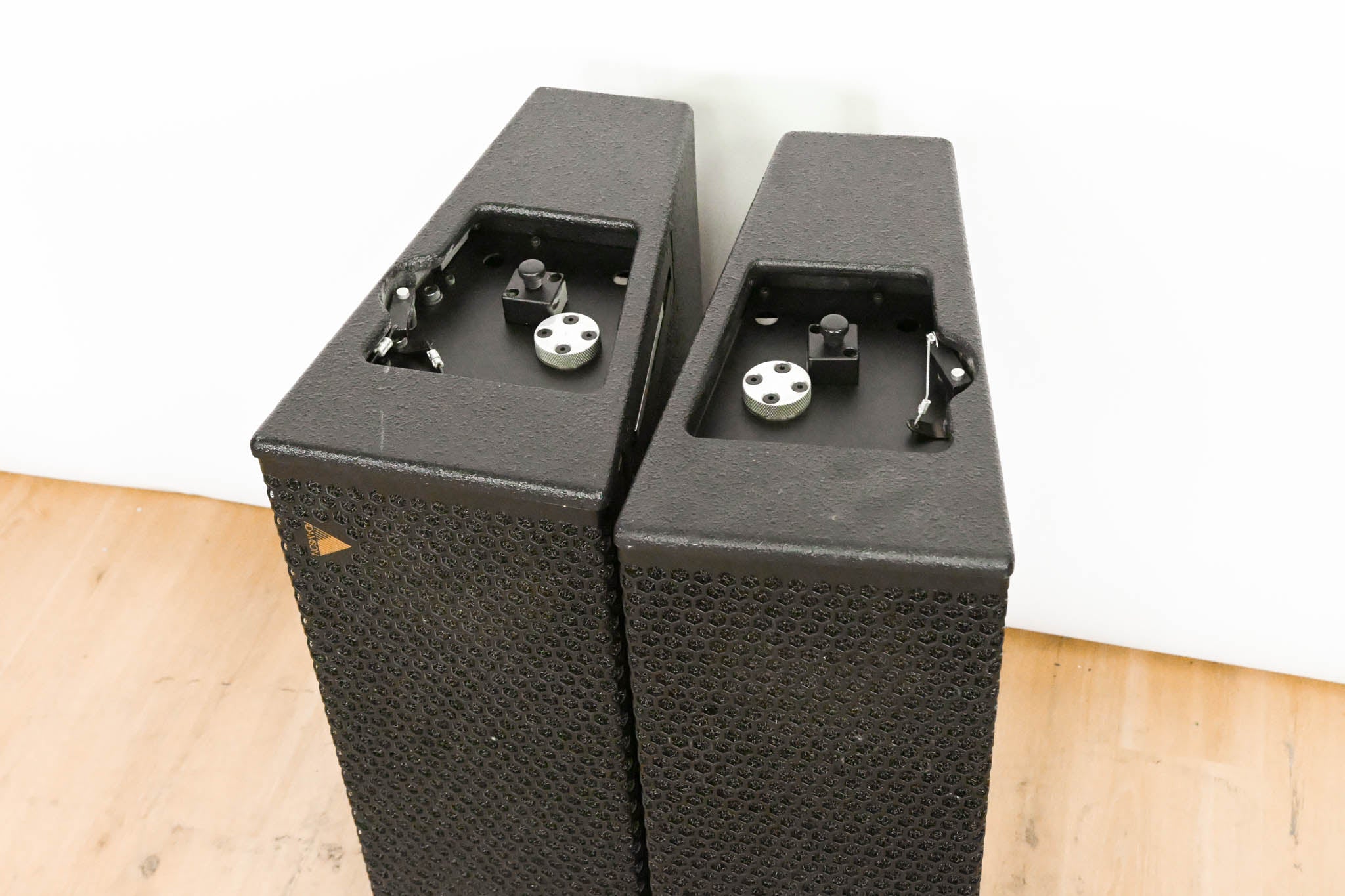 Adamson SpekTrix Wave Wide Angle Vertical Enclosure (PAIR)