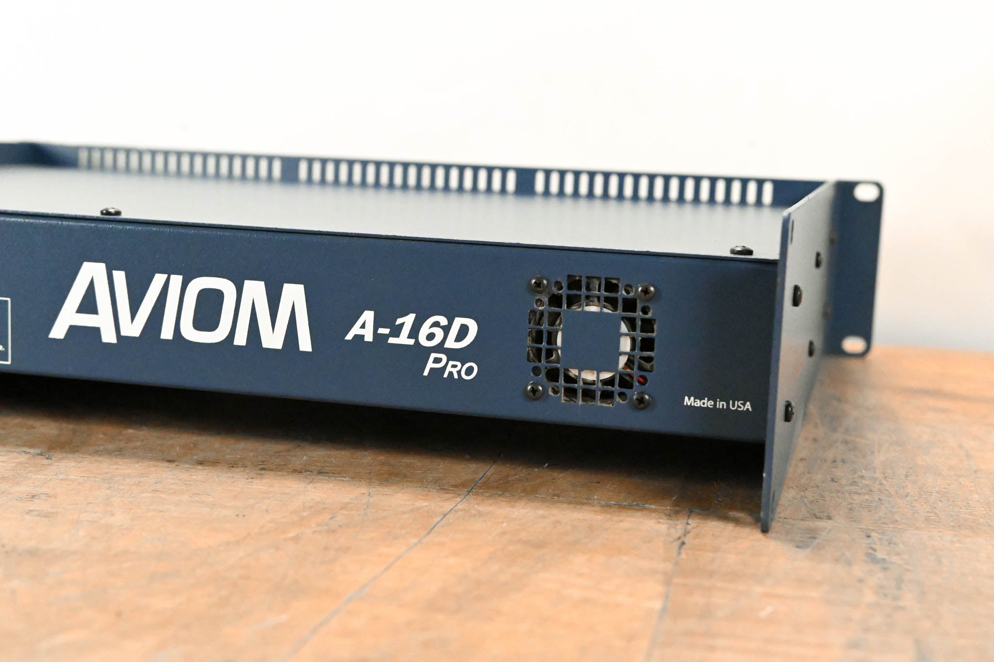 Aviom A-16D Pro A-Net Distributor