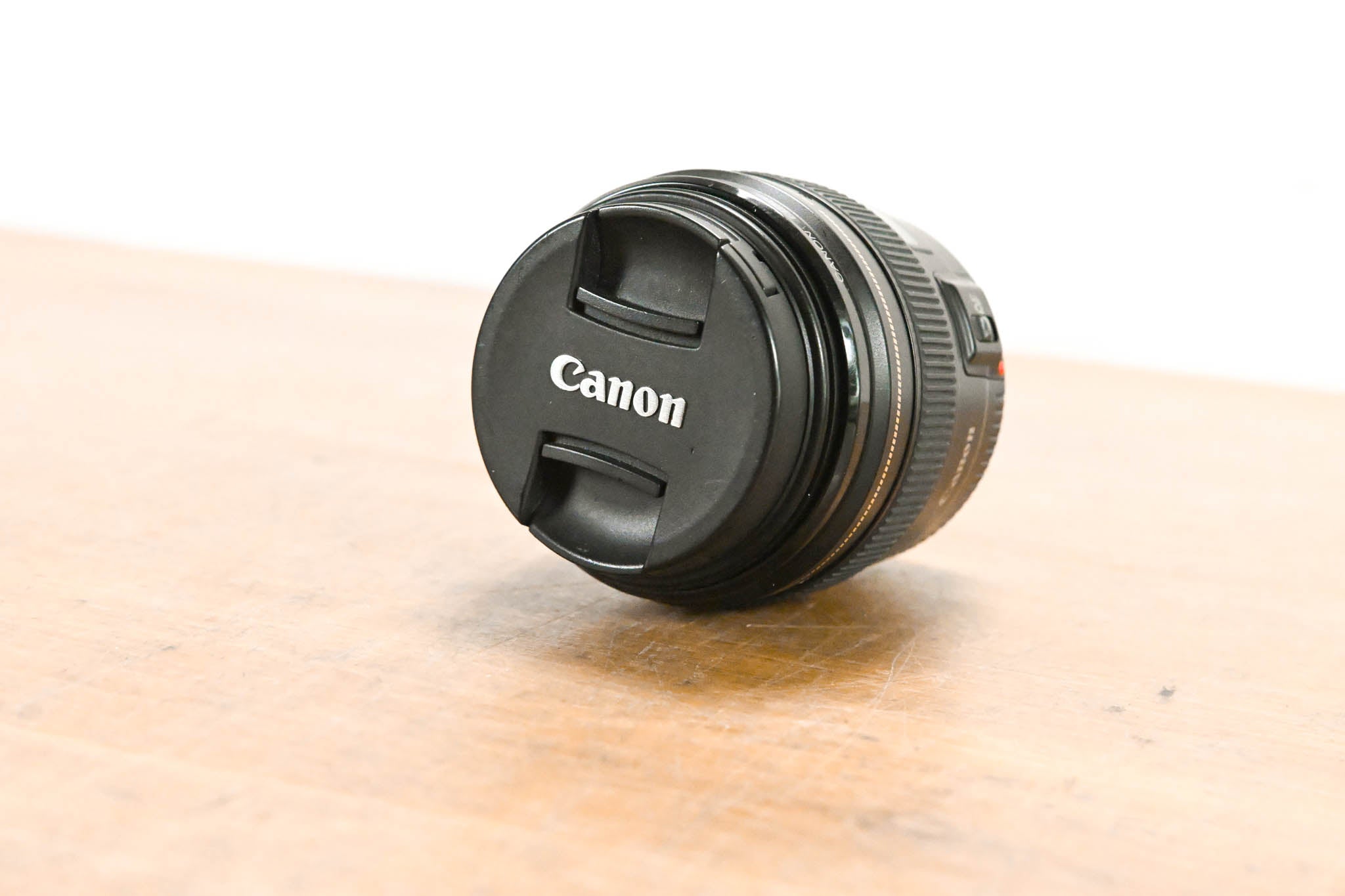 Canon EF 85mm f/1.8 USM Autofocus Lens