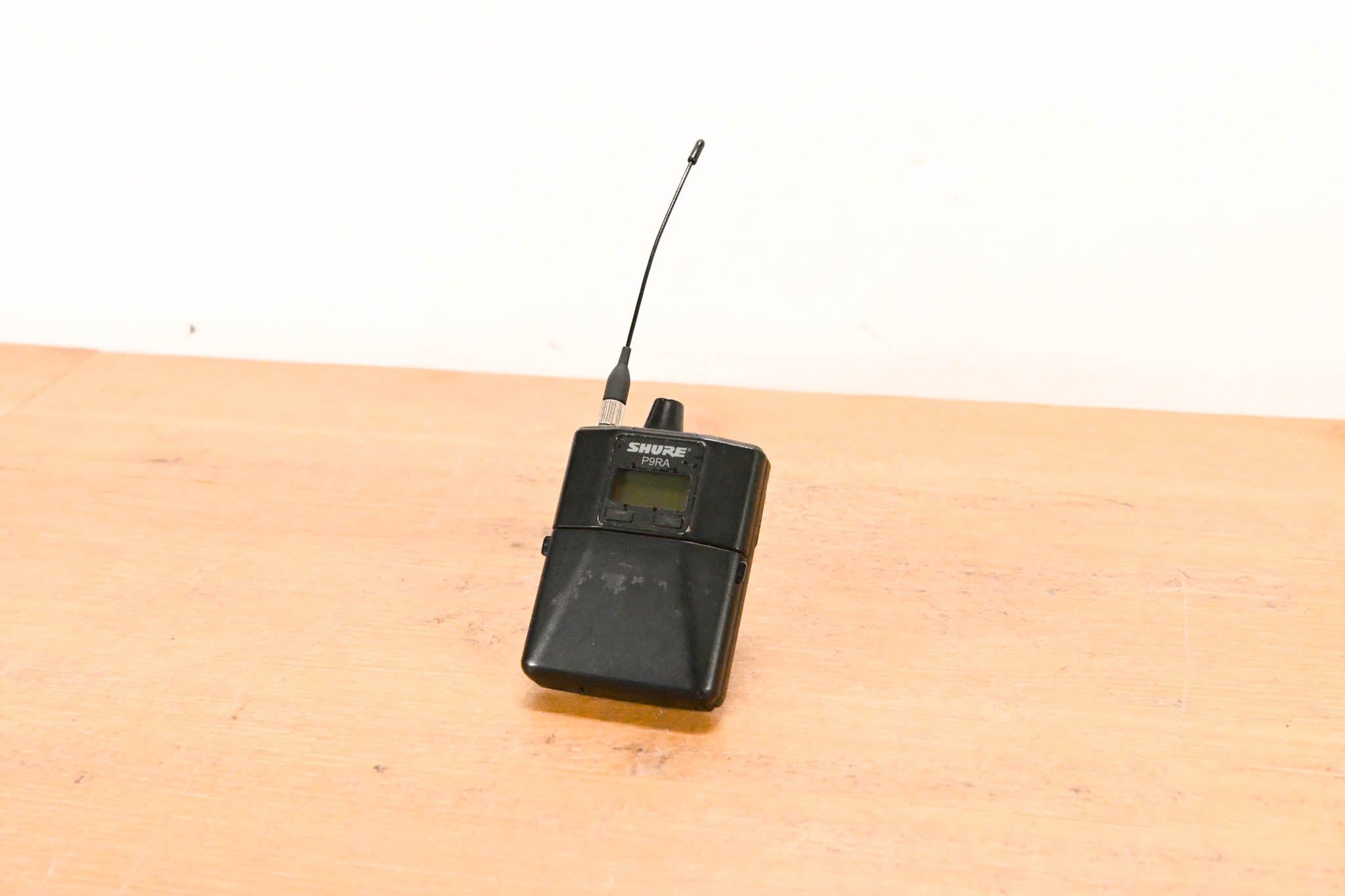 Shure P9RA-K1 Wireless Bodypack Receiver - K1 Band: 596-632 MHz