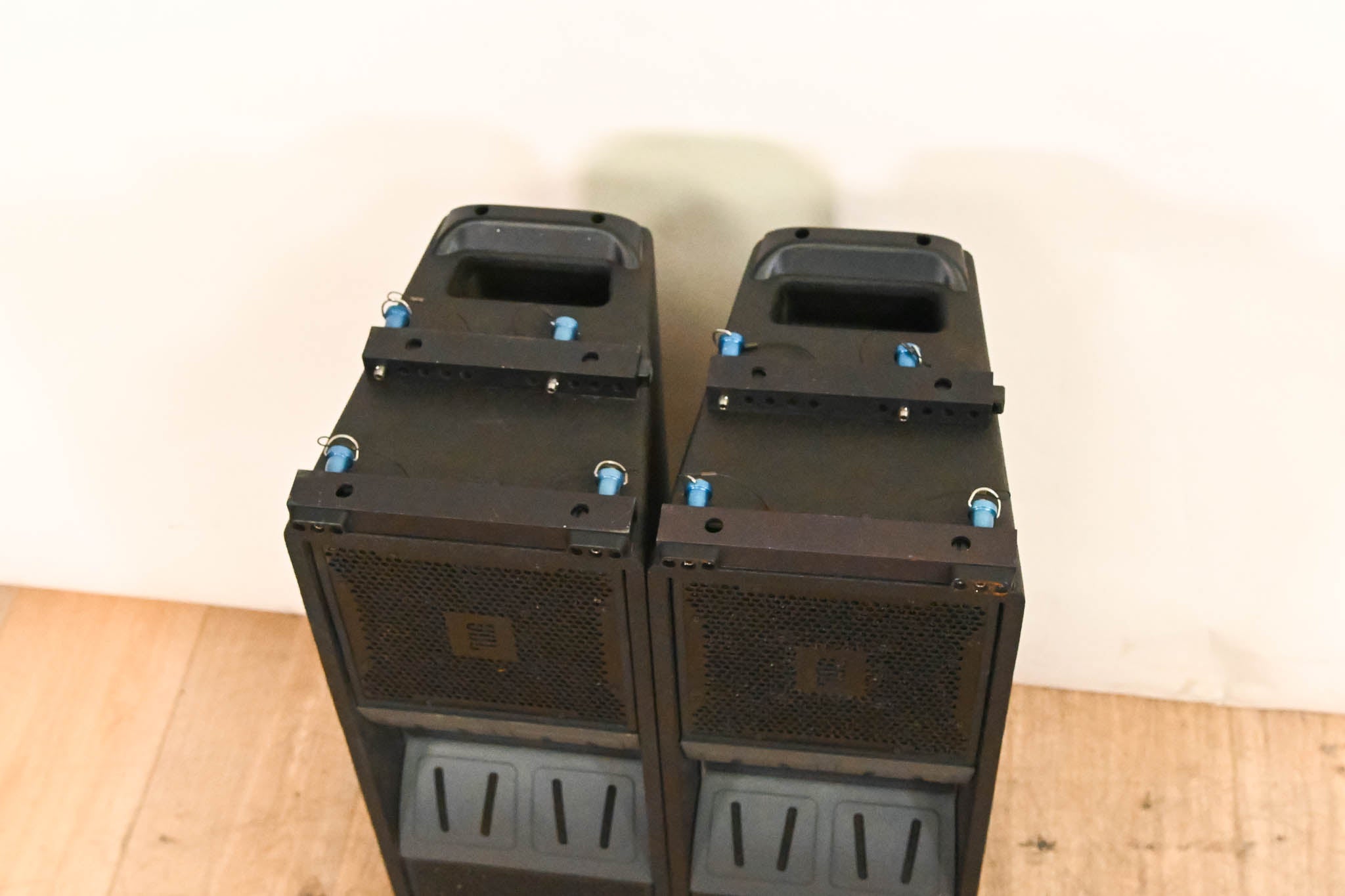 JBL VT4886 Dual 6.5" Passive Compact Line Array Loudspeakers (PAIR)