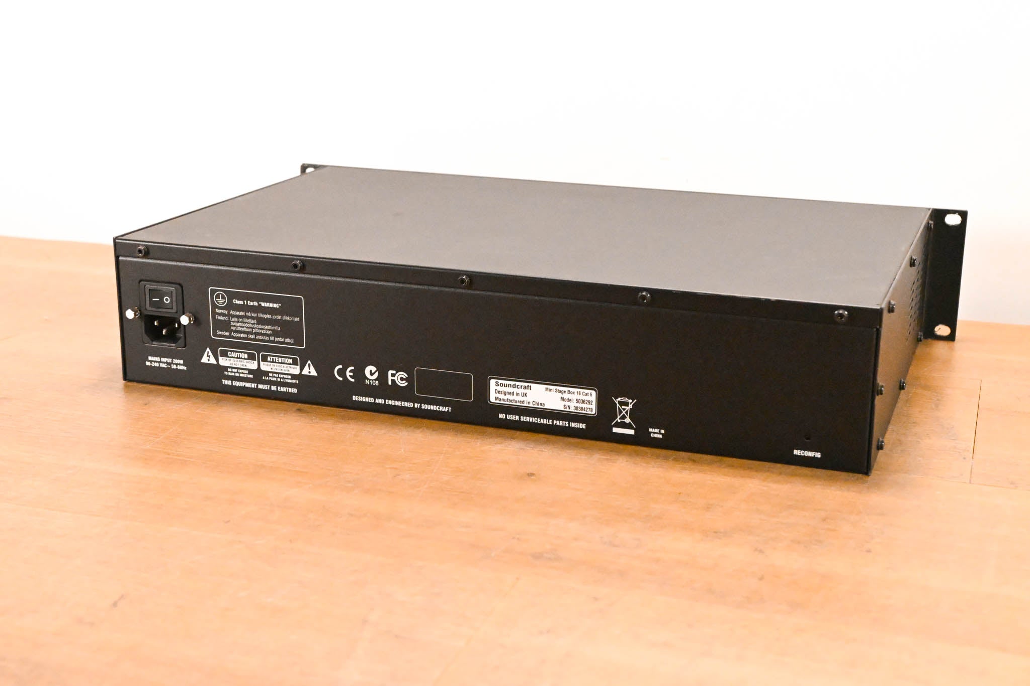 Soundcraft Mini Stagebox 16 Cat 5 16-CH Digital Stagebox with MADI Card