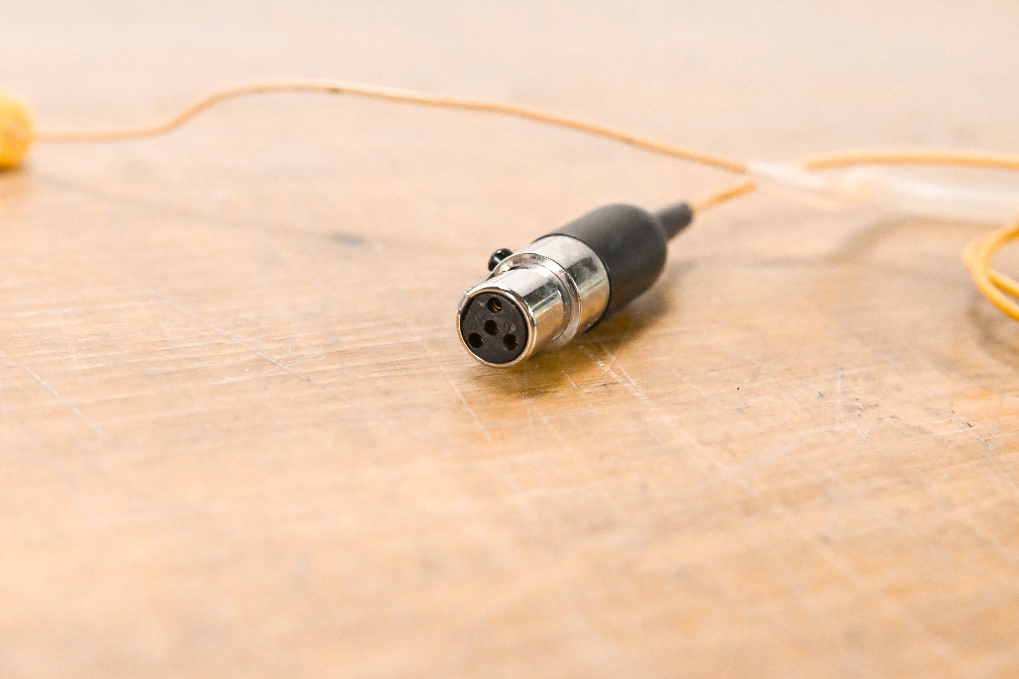 Shure MX153T/O-TQG Omnidirectional Earset Microphone