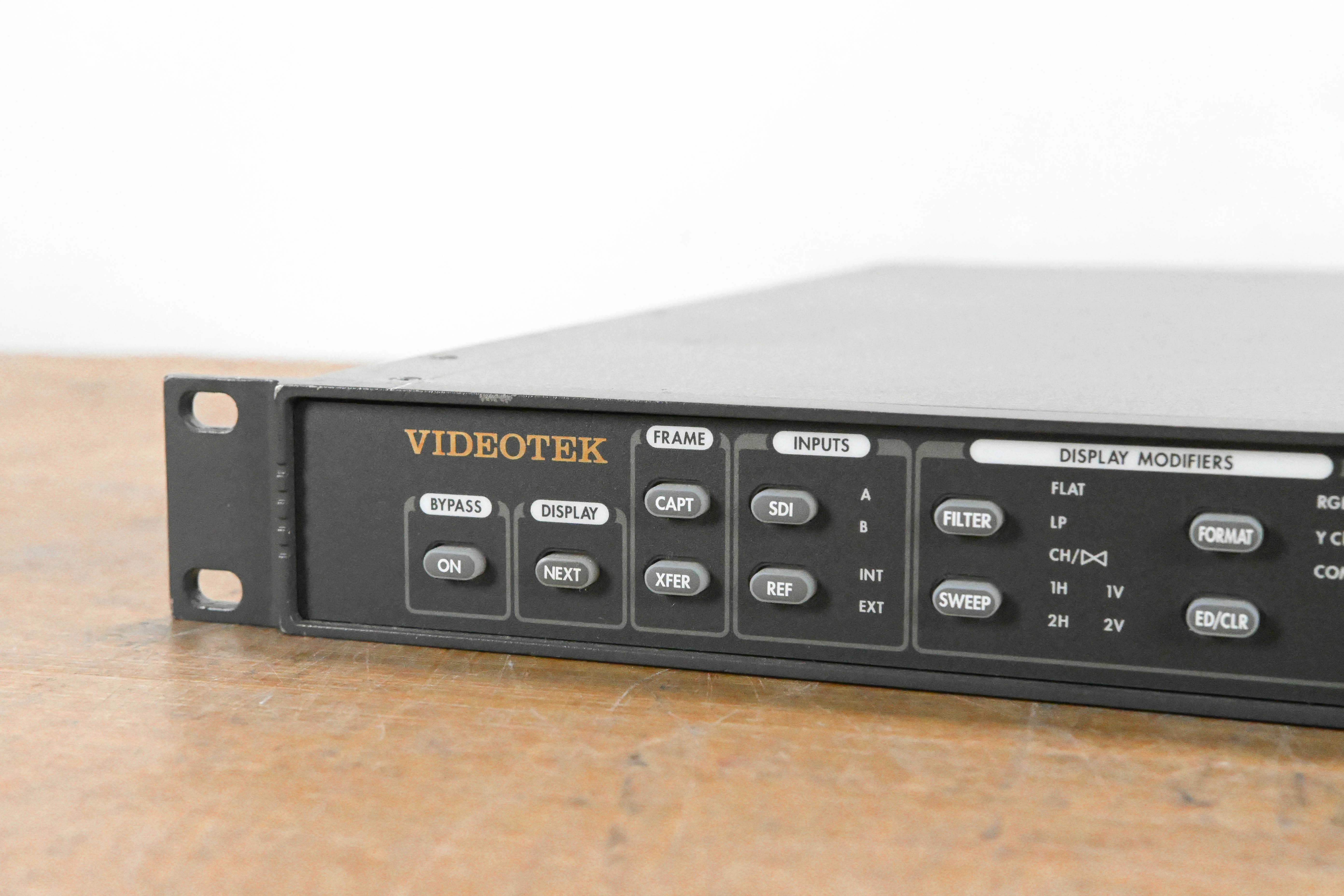 Videotek VTM-420HD/SD Multi-Format Monitor
