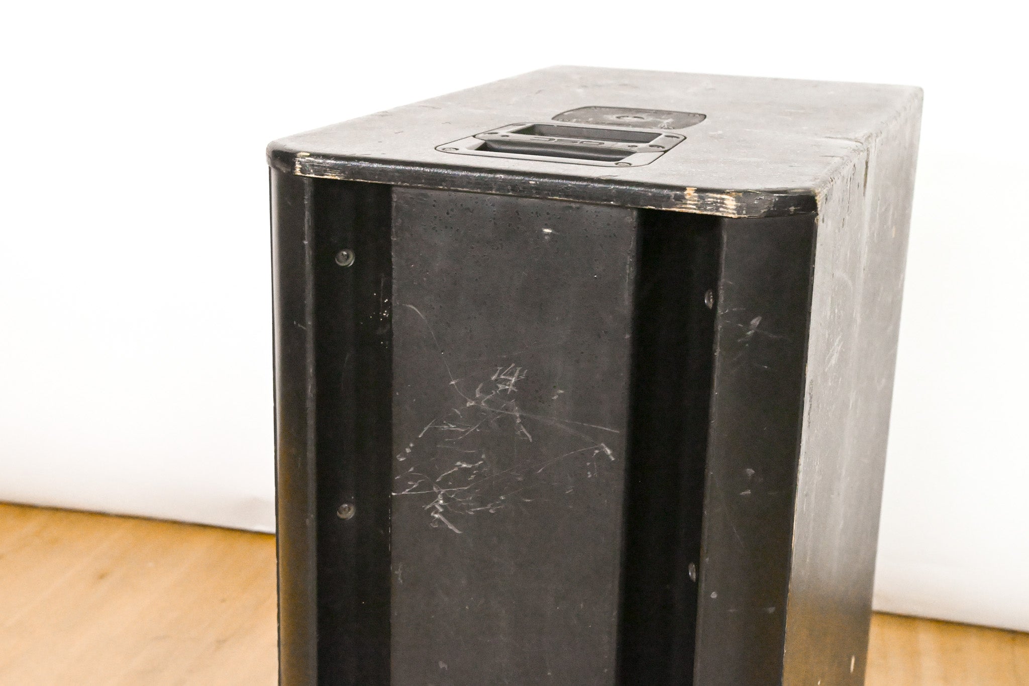 QSC KSub 1000W Dual 12" Powered Subwoofer
