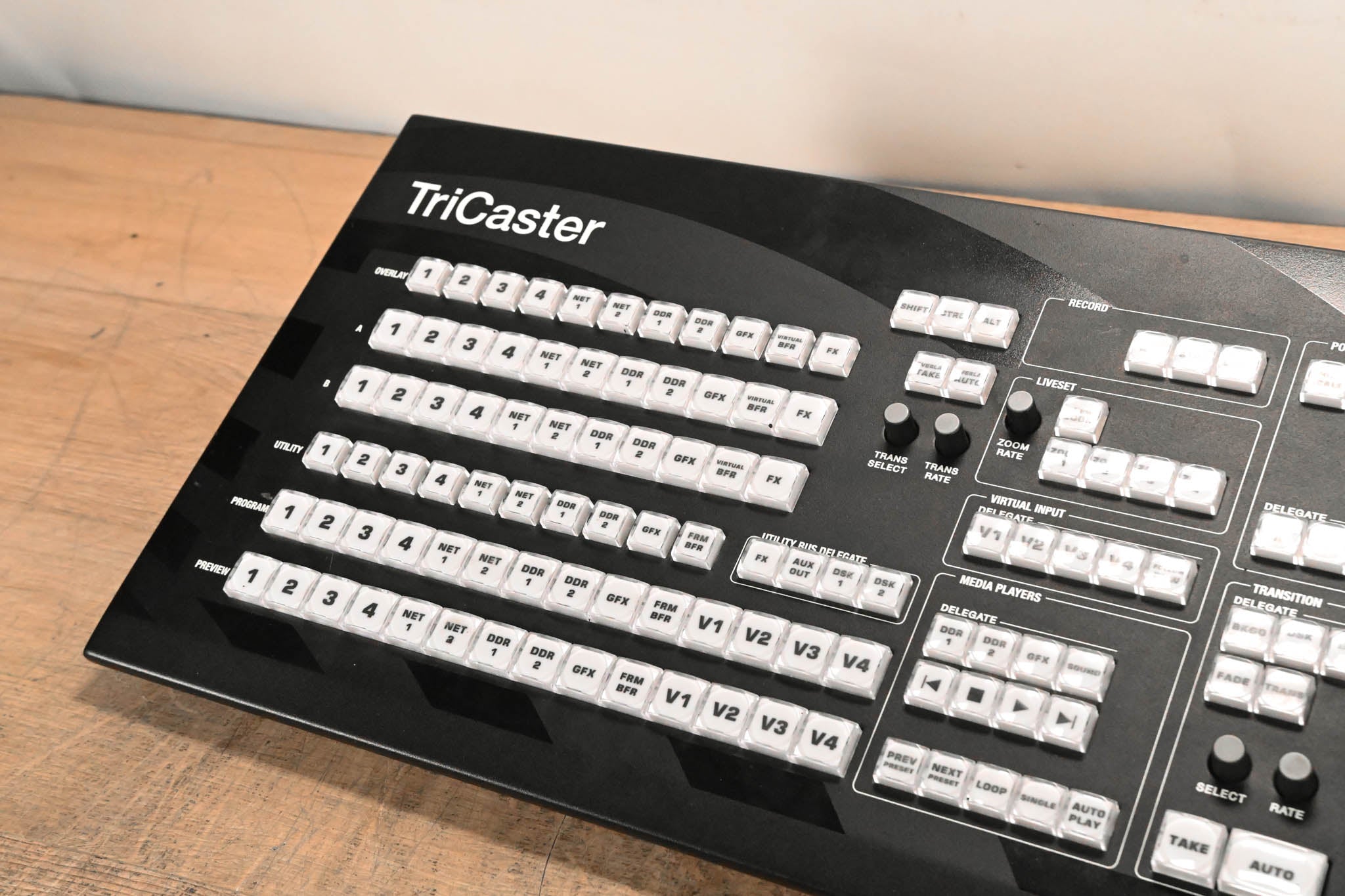 NewTek (Vizrt) TriCaster TCXD455 Video Switcher w/ TCXD455 CS