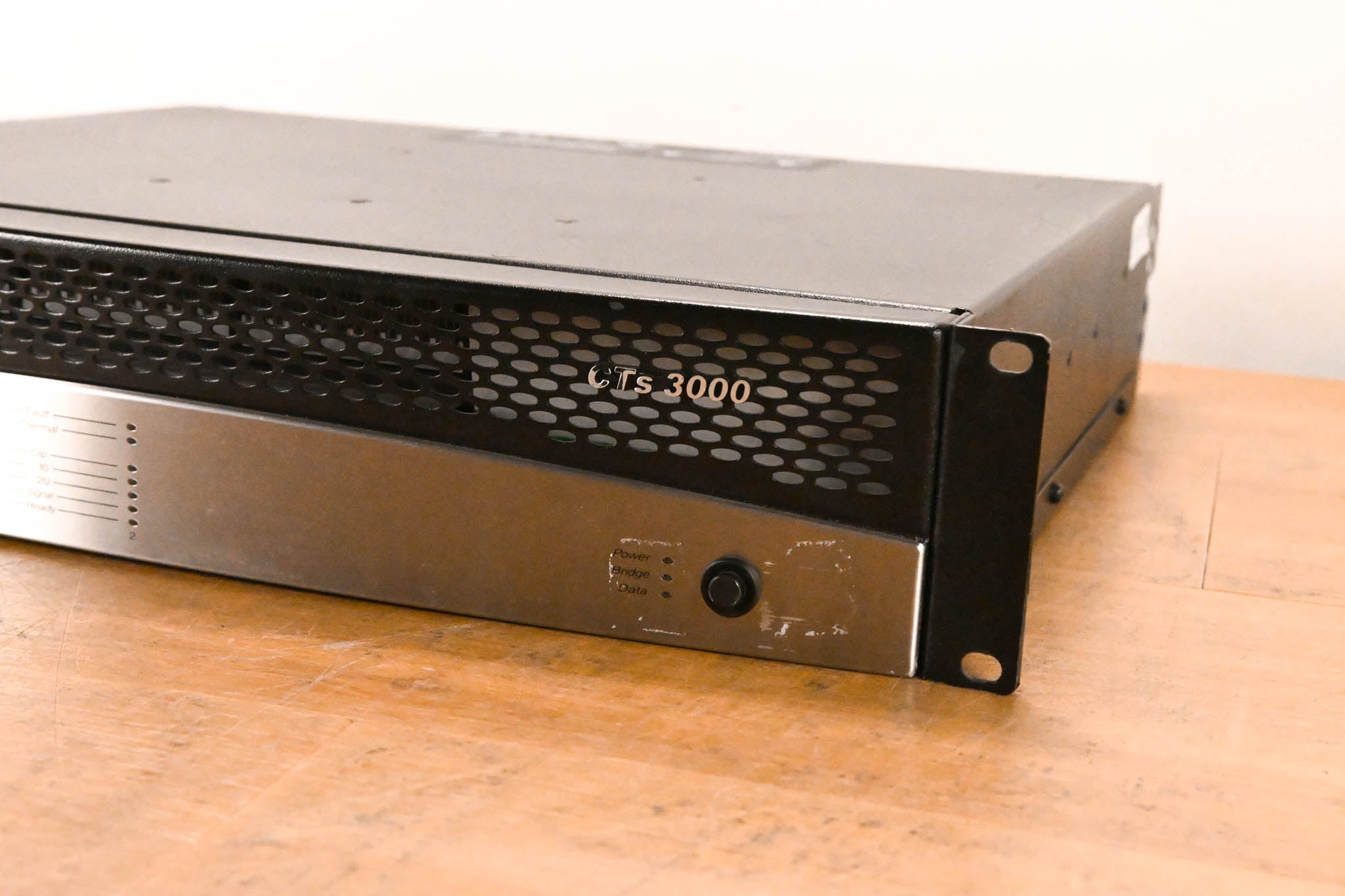Crown CTs 3000 Two-Channel 1500W Power Amplifier