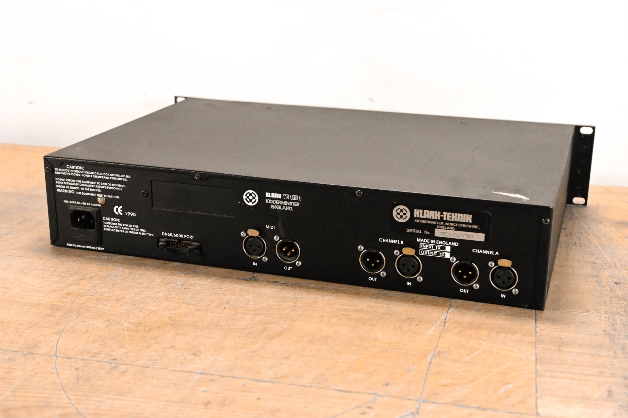 Klark Teknik DN3600 Programmable Graphic Equalizer