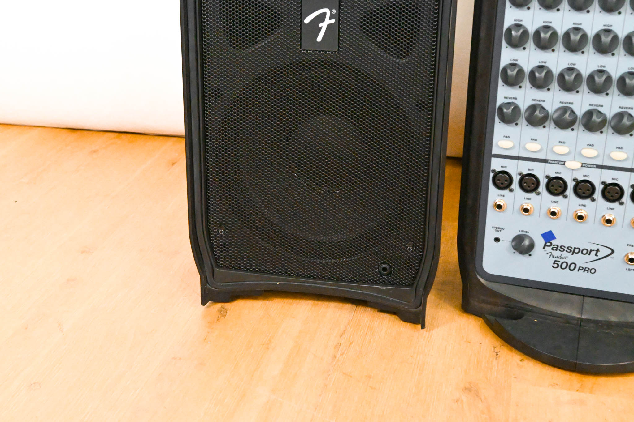 Fender Passport 500 Pro 500W 8-Channel Portable PA System