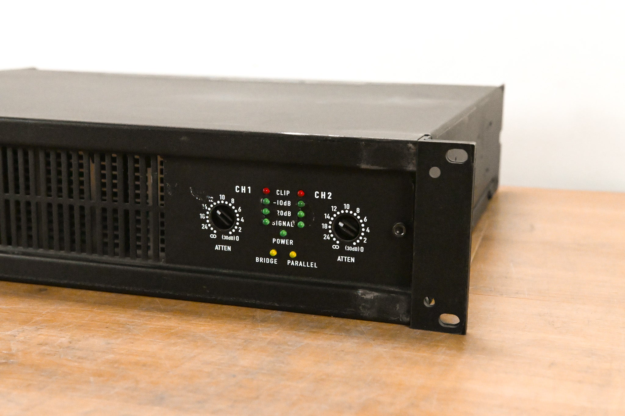 QSC CX302 2-Channel Power Amplifier