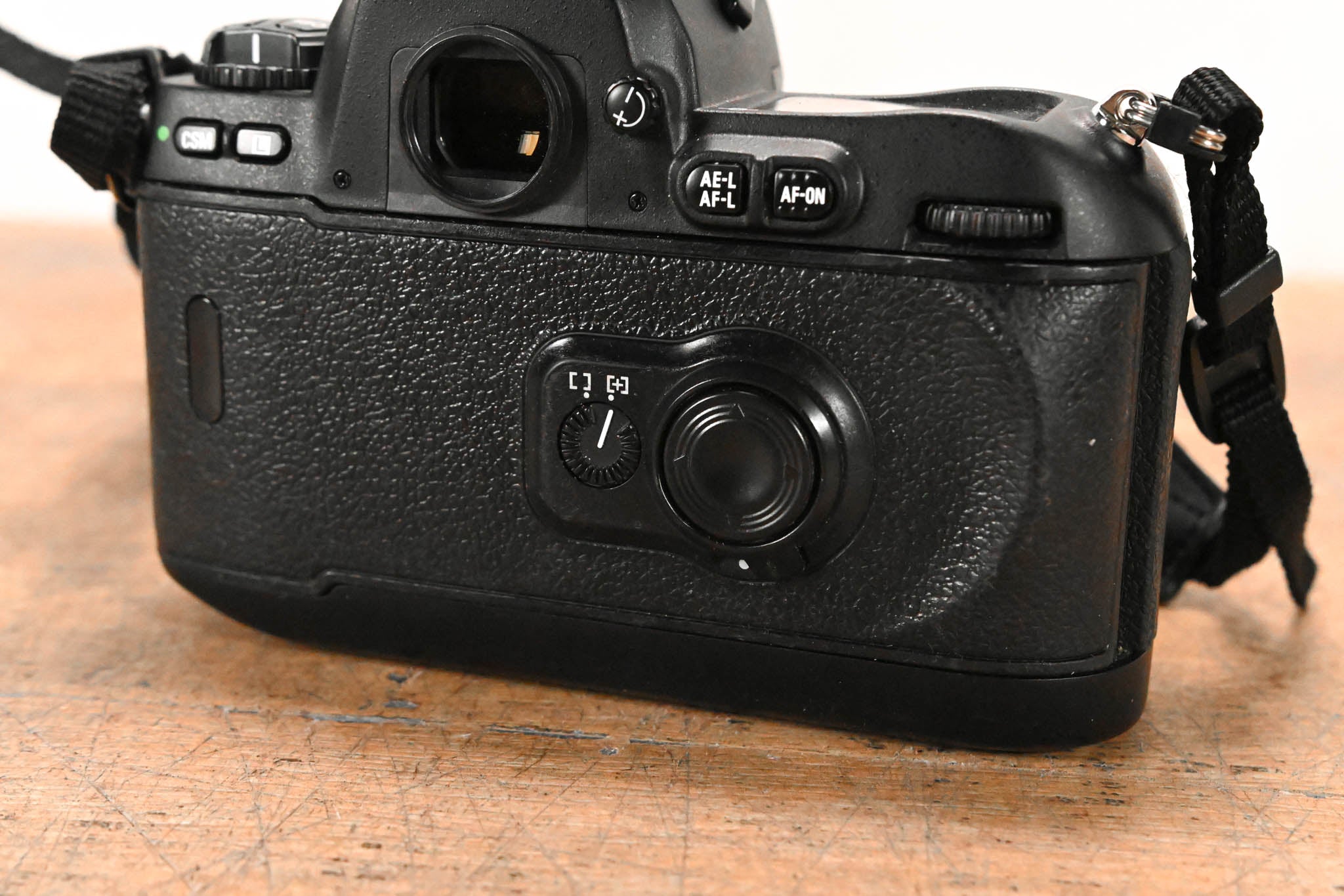Nikon F100 Black 35mm SLR Film Camera Body with Strap