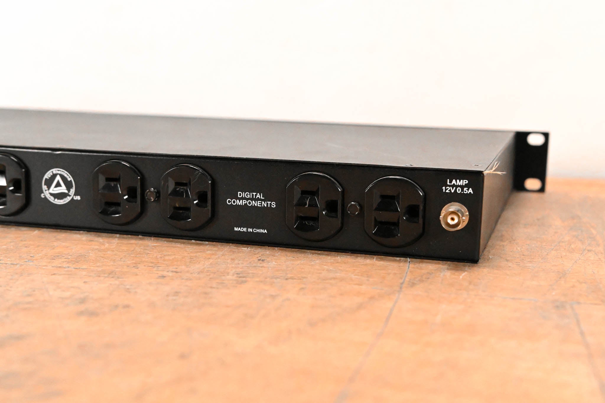 Furman PL-8 Series II 8-Outlet Rackmount Power Conditioner
