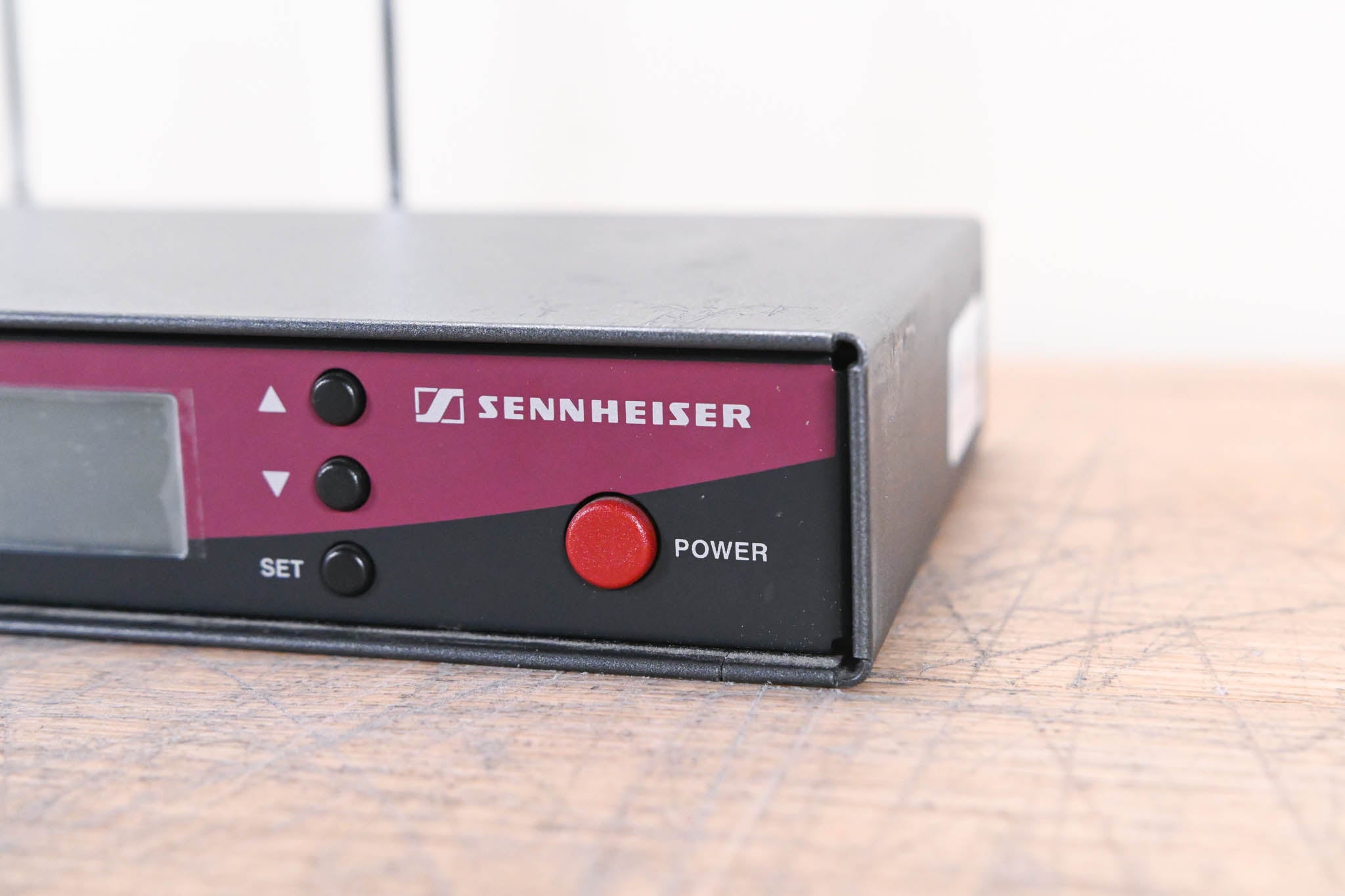 Sennheiser EM 100 G2 Wireless Receiver - 626-662 MHz (NO POWER SUPPLY)