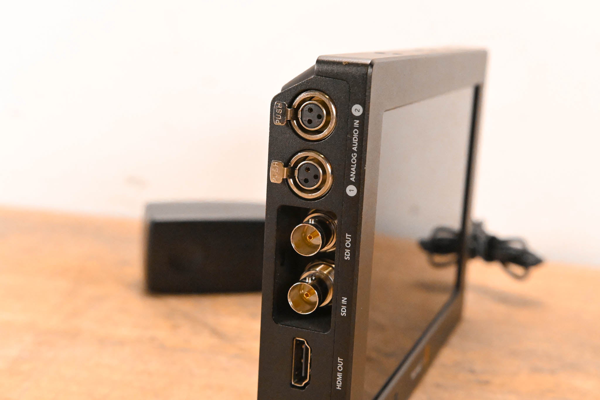 Blackmagic Design Video Assist 4K 7" Monitor/Recorder