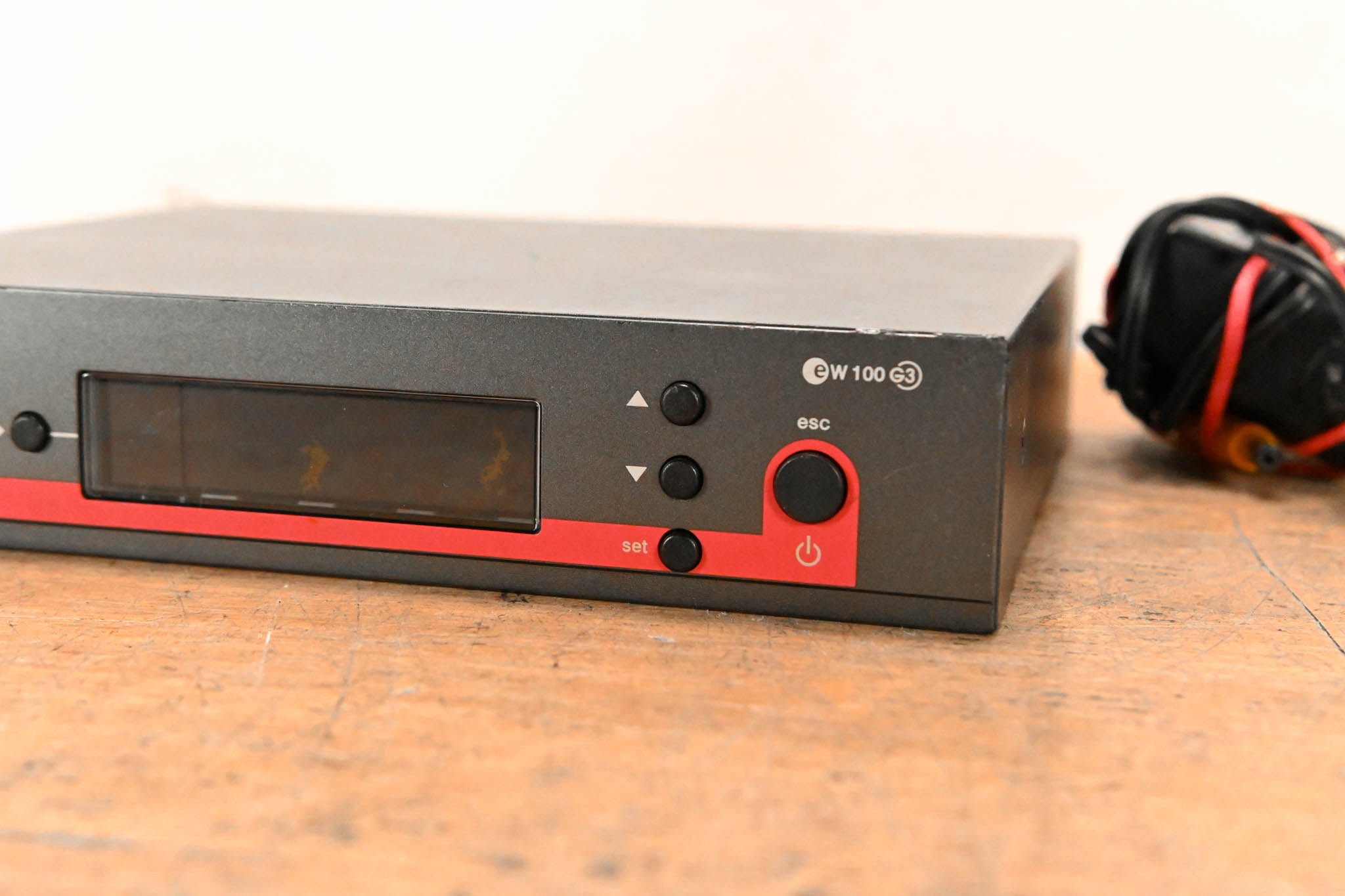 Sennheiser EM 100 G3 Wireless Receiver - A Range: 516-558 MHz