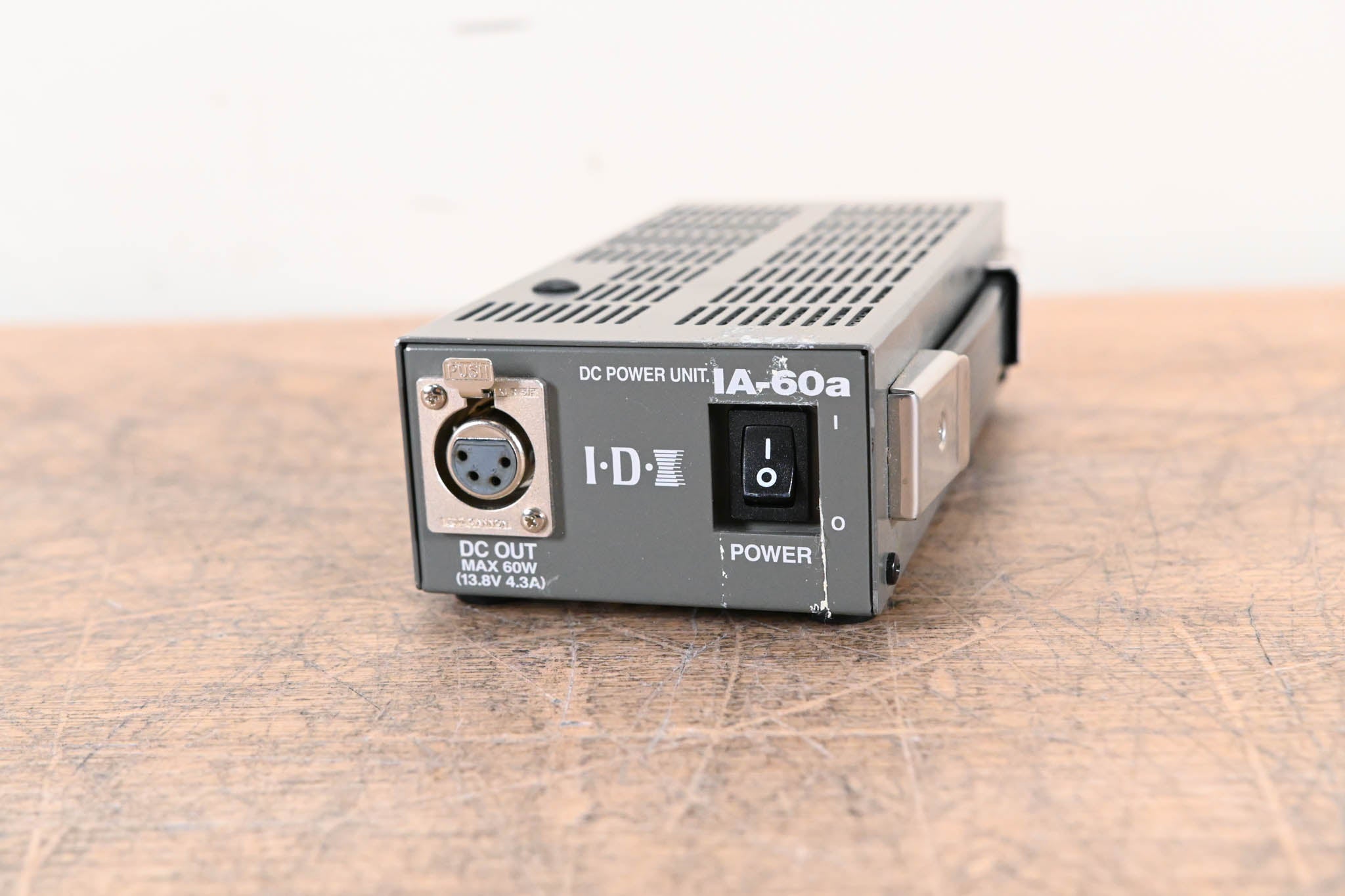 IDX System Technology IA-60a Single-Channel DC Power Supply