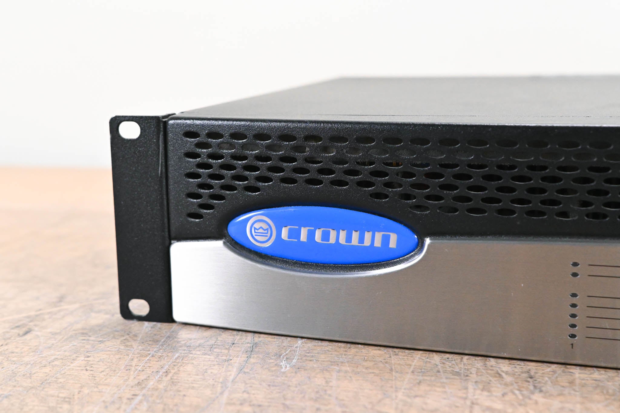 Crown CTs 600 2-Channel Power Amplifier