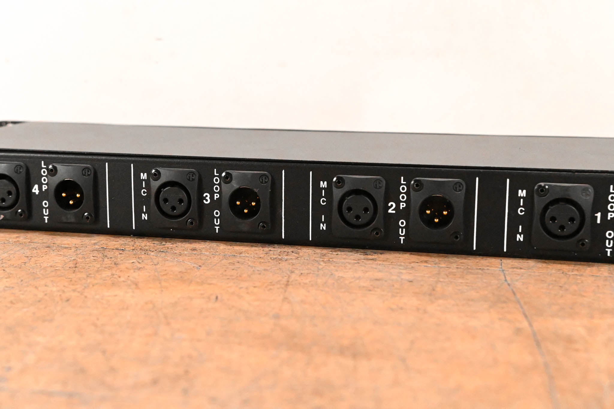 Horizon MS-4 4-Channel Rackmount Mic Splitter