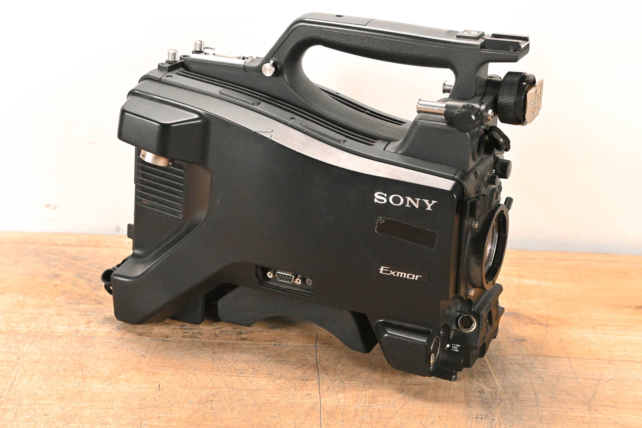 Sony HXC-D70 HD/SD Studio Camera