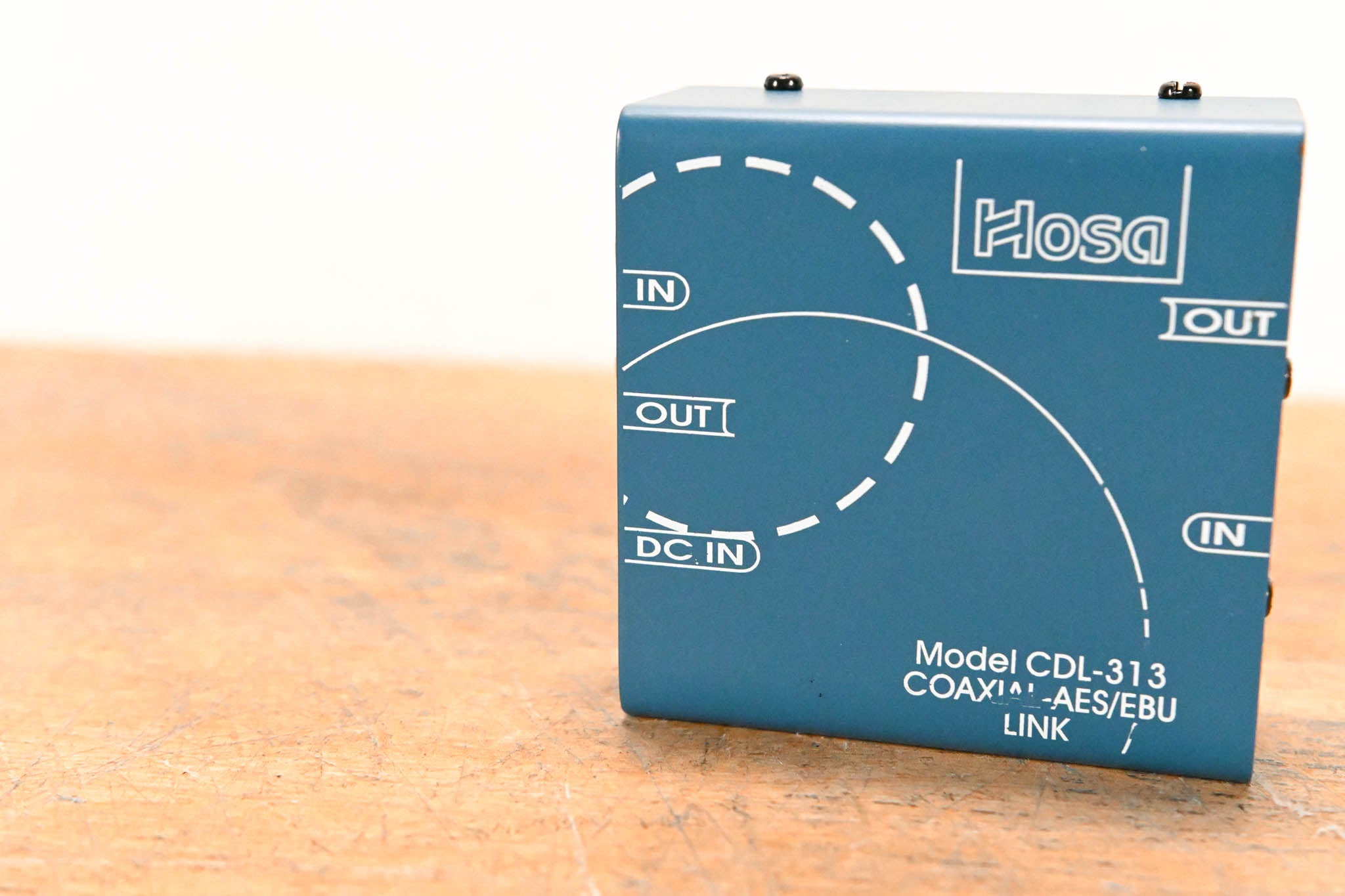 Hosa CDL-313 S/PDIF Coax to AES/EBU Digital Audio Interface (NO PSU)