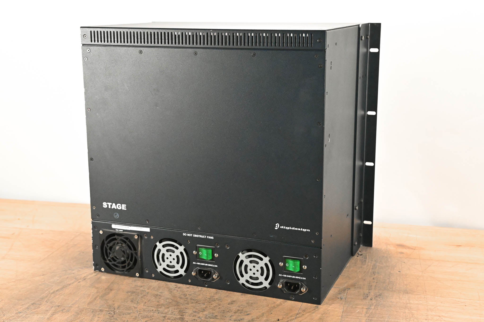 Digidesign VENUE Stage Rack - 48-In, 16-Out, 8 AES-Out